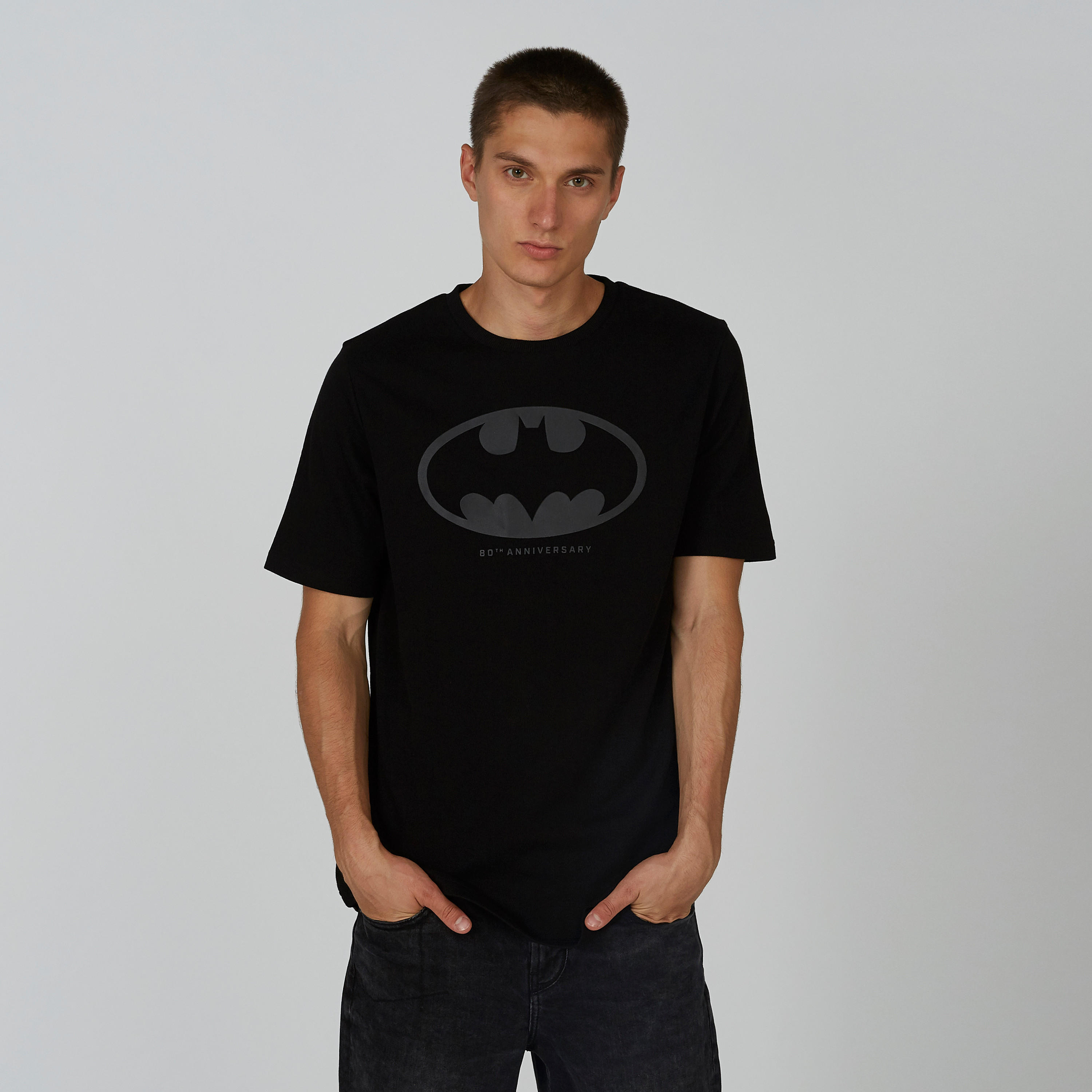 تيشيرت بياقة مستديرة وأكمام قصيرة وطبعات باتمان-men-clothing-tshirtsandpolos-tshirts-image-1