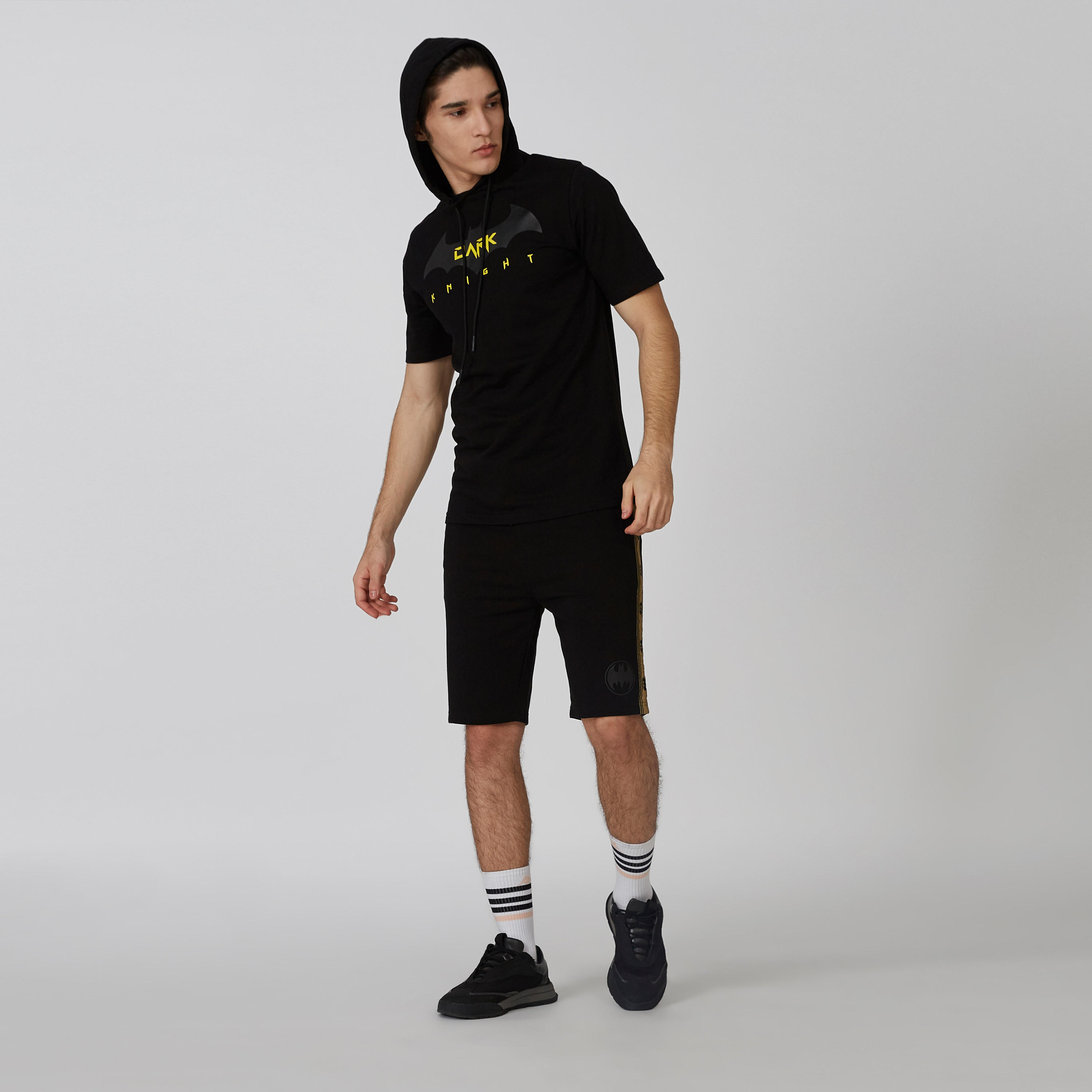 شورت بخصر مطّاطي وشريطة وطبعات باتمان-men-clothing-bottoms-shorts-image-1