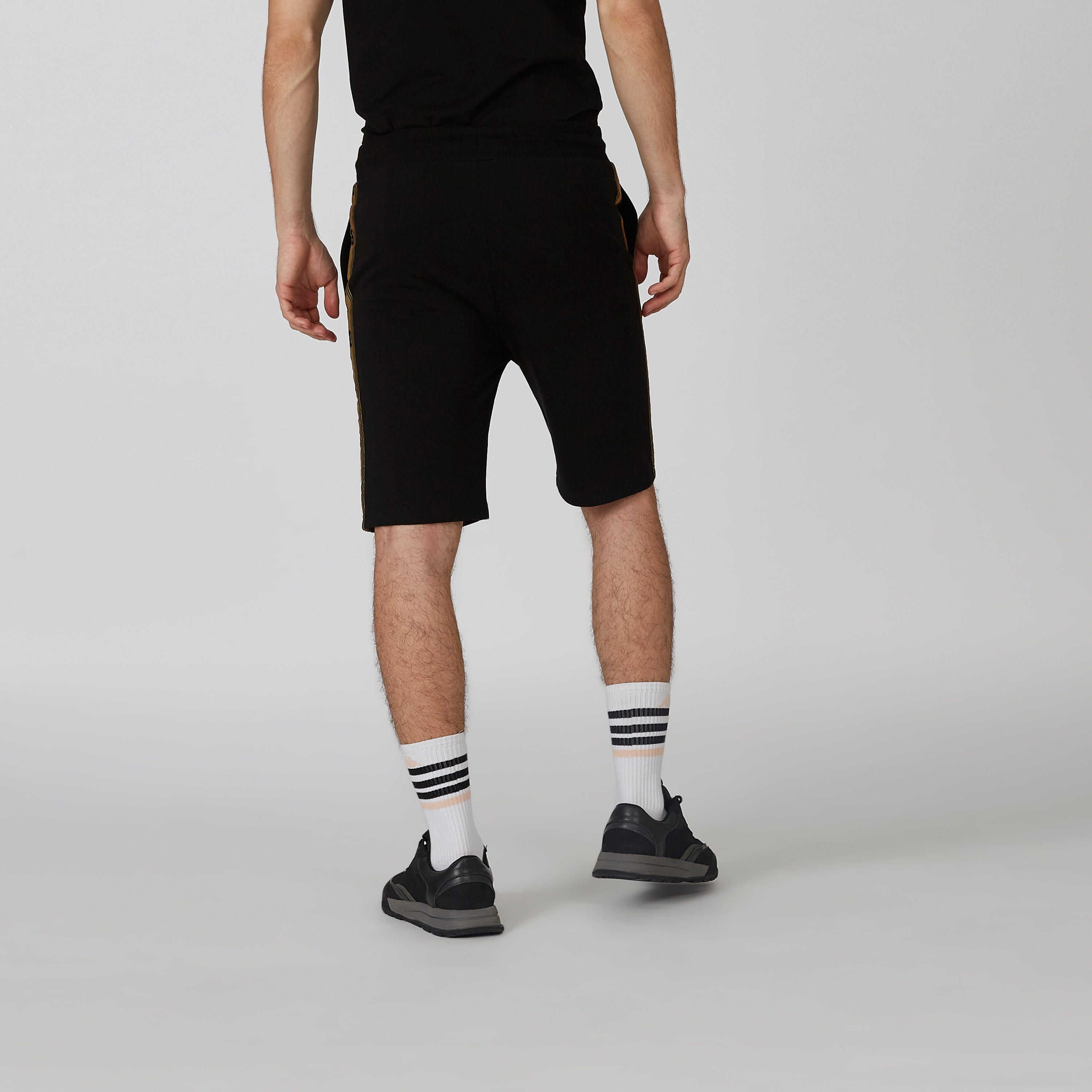 شورت بخصر مطّاطي وشريطة وطبعات باتمان-men-clothing-bottoms-shorts-image-5