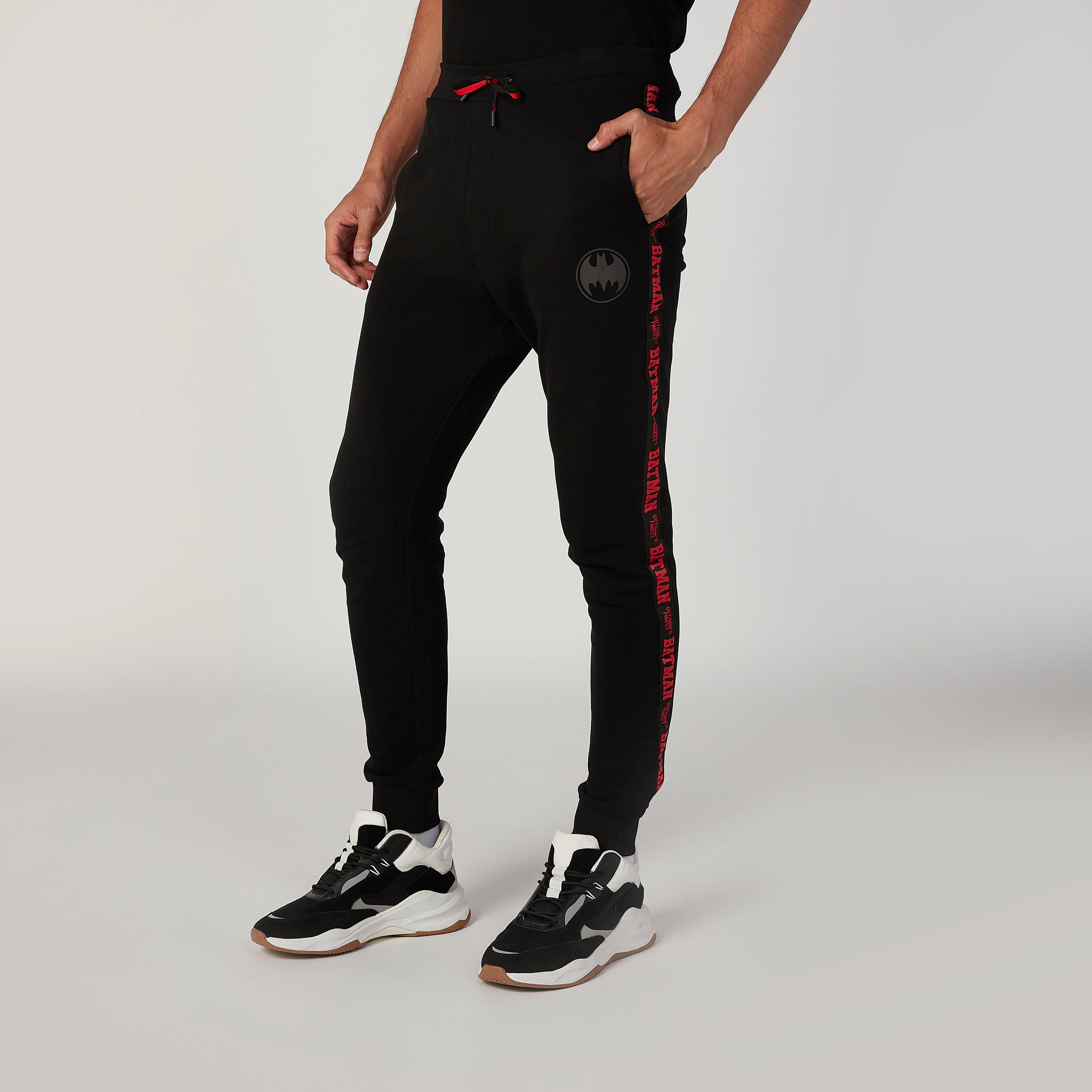 بنطال رياضي بخصر مطّاطي وجيوب وطبعات باتمان-men-clothing-bottoms-joggers-image-5