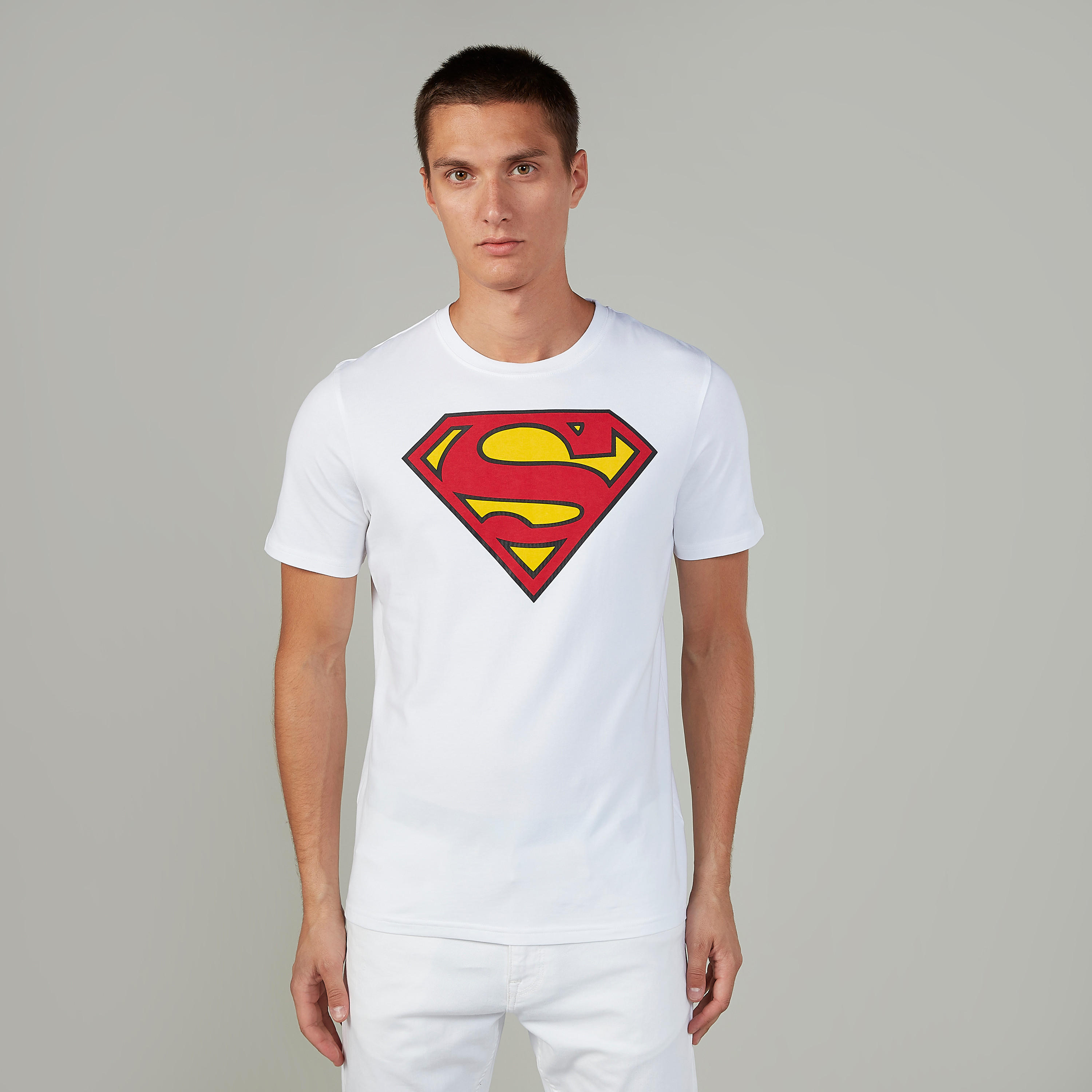 تيشيرت مستدام سليم بياقة ضيّقة وطبعات سوبرمان-men-clothing-tshirtsandpolos-tshirts-image-1