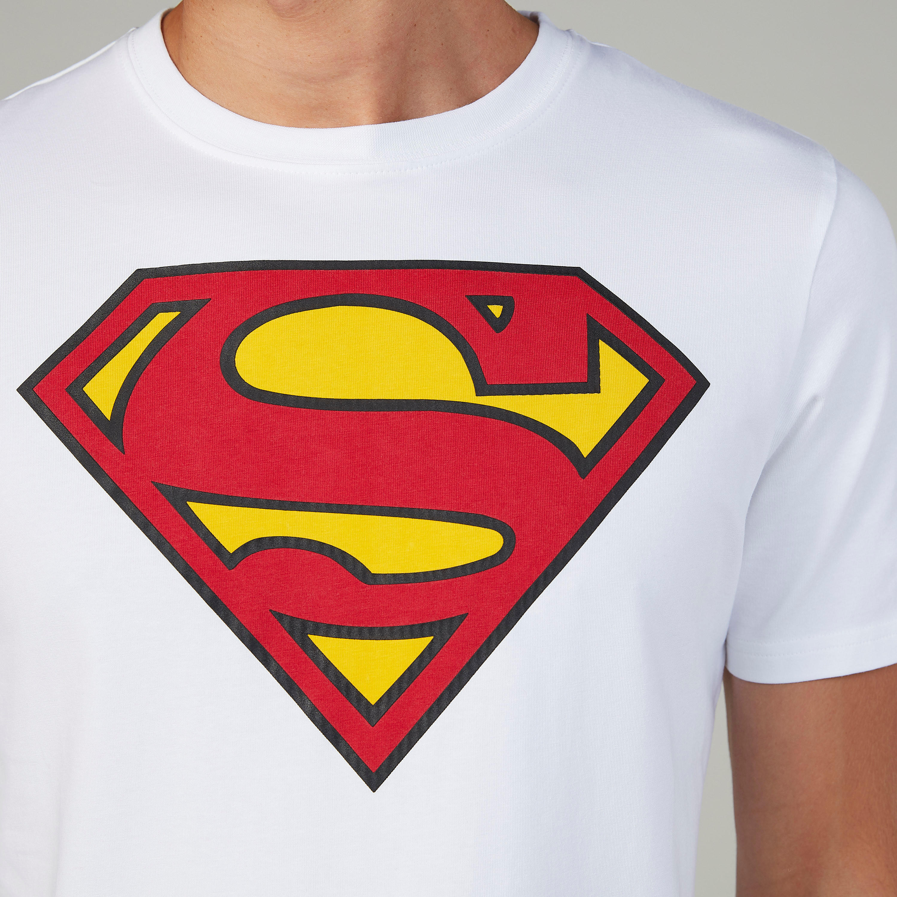 تيشيرت مستدام سليم بياقة ضيّقة وطبعات سوبرمان-men-clothing-tshirtsandpolos-tshirts-image-3