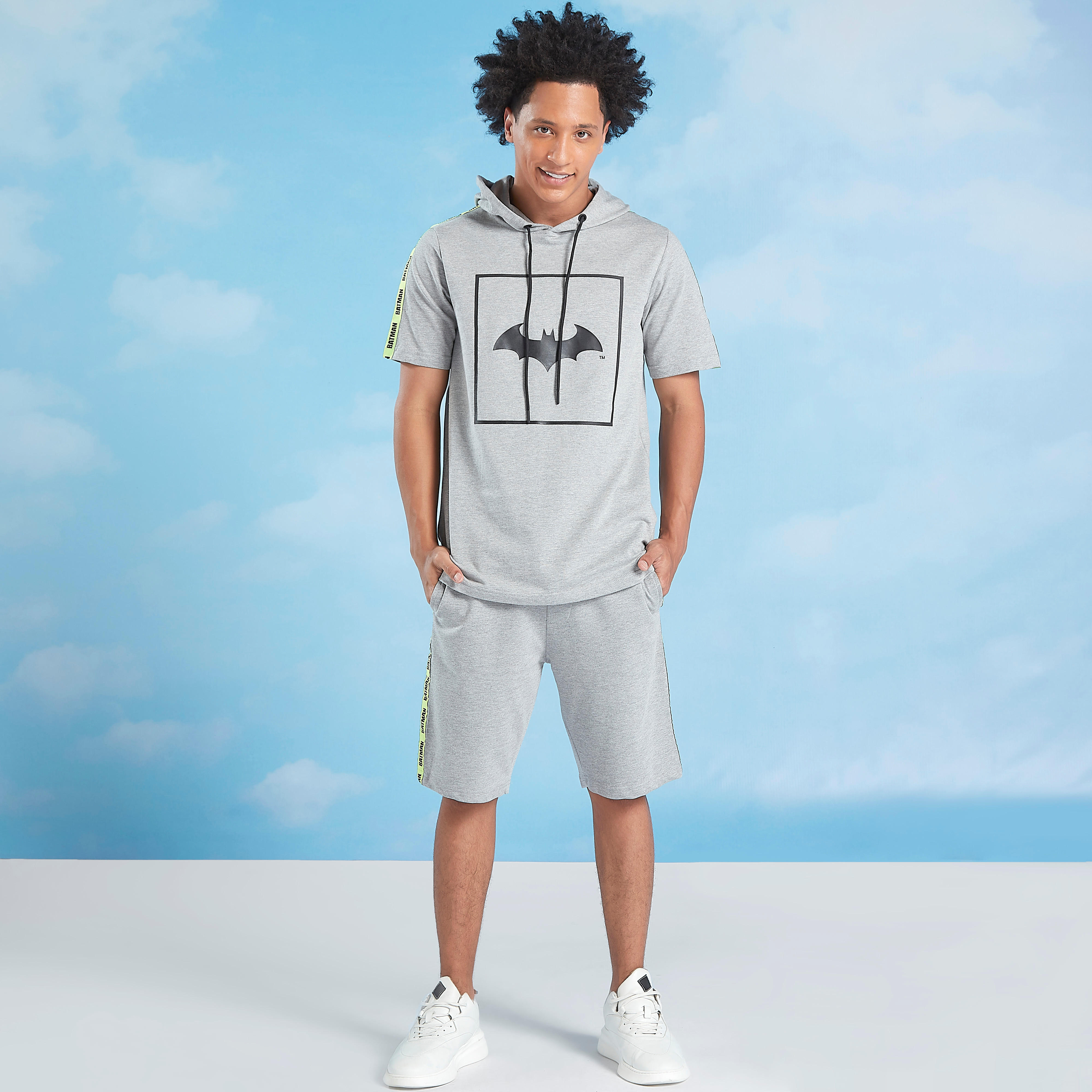 تيشيرت بأكمام قصيرة وقبعة وطبعات باتمان-men-clothing-tshirtsandpolos-tshirts-image-3