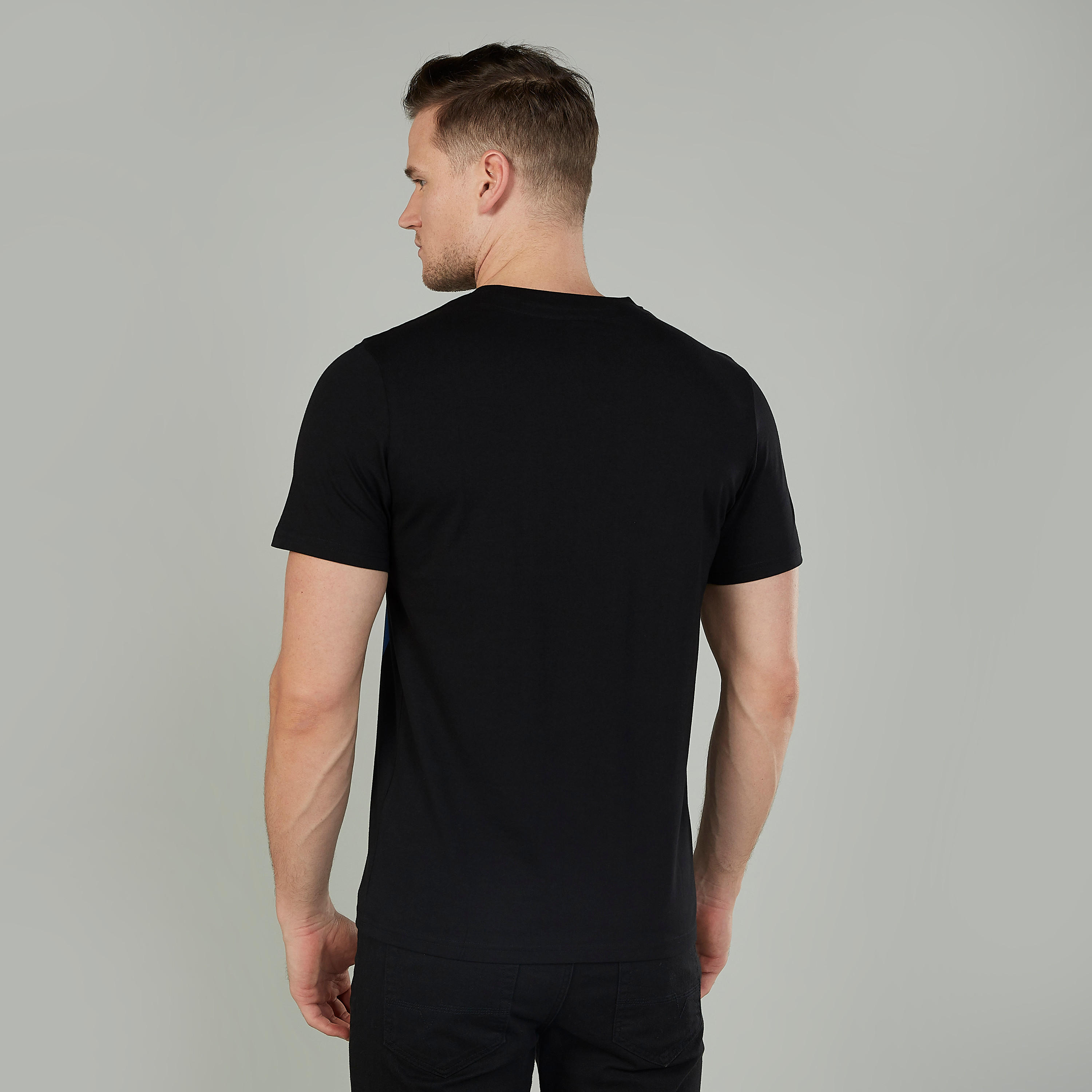 تيشيرت مستدام بأكمام قصيرة وطبعات هالو كيتي -men-clothing-tshirtsandpolos-tshirts-image-4