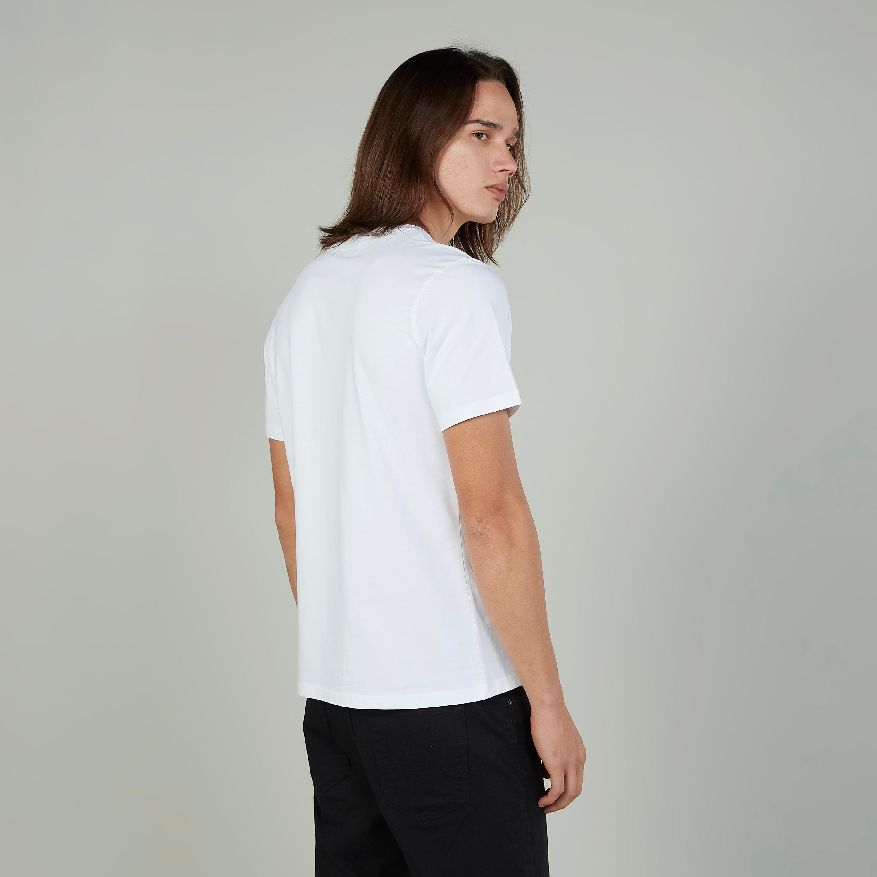 تيشيرت مستدام سليم بياقة ضيّقة وطبعات سمايلي وورلد -men-clothing-tshirtsandpolos-tshirts-image-2