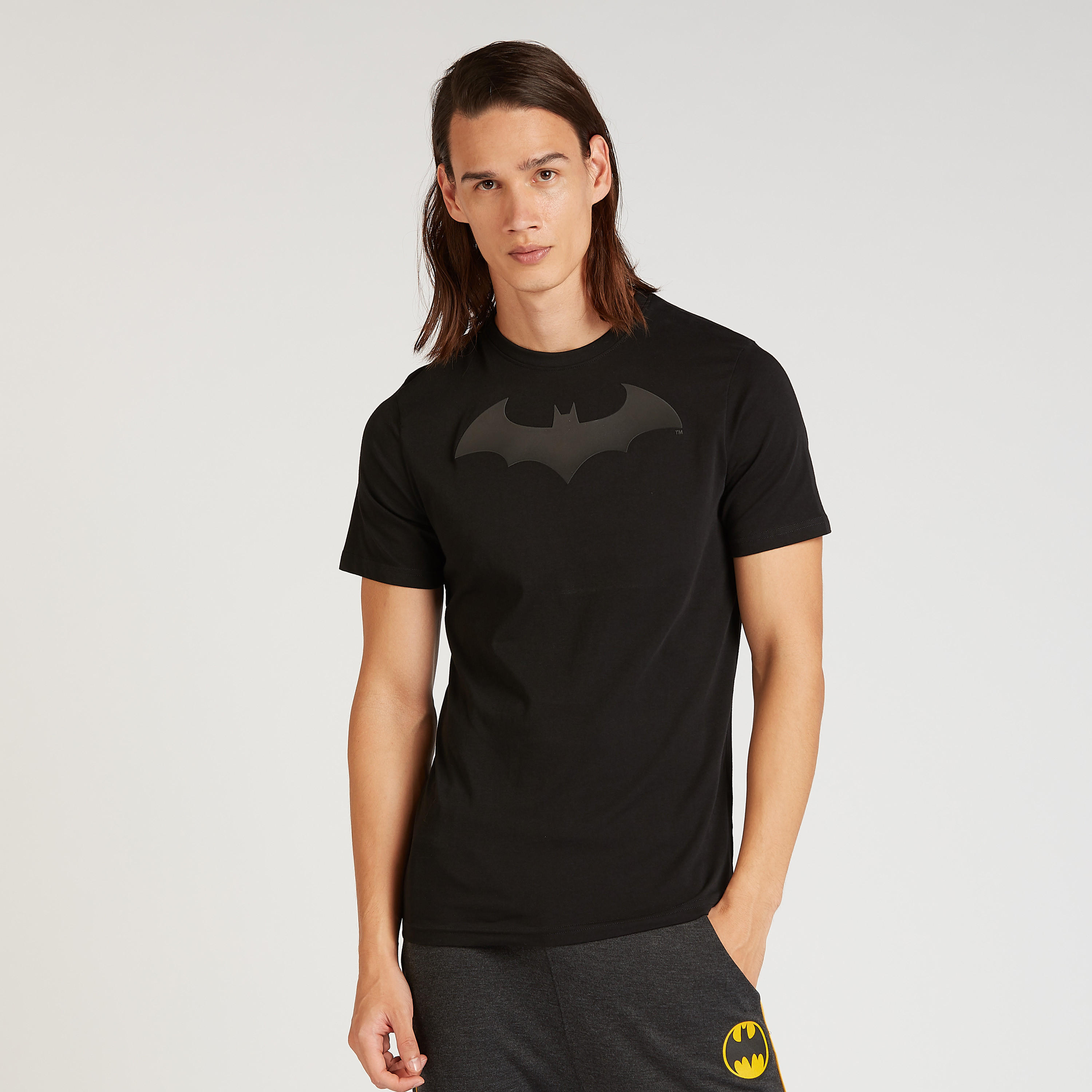 تيشيرت مستدام سليم فيت بياقة ضيقة وأكمام قصيرة وطبعات باتمان-men-clothing-tshirtsandpolos-tshirts-image-1