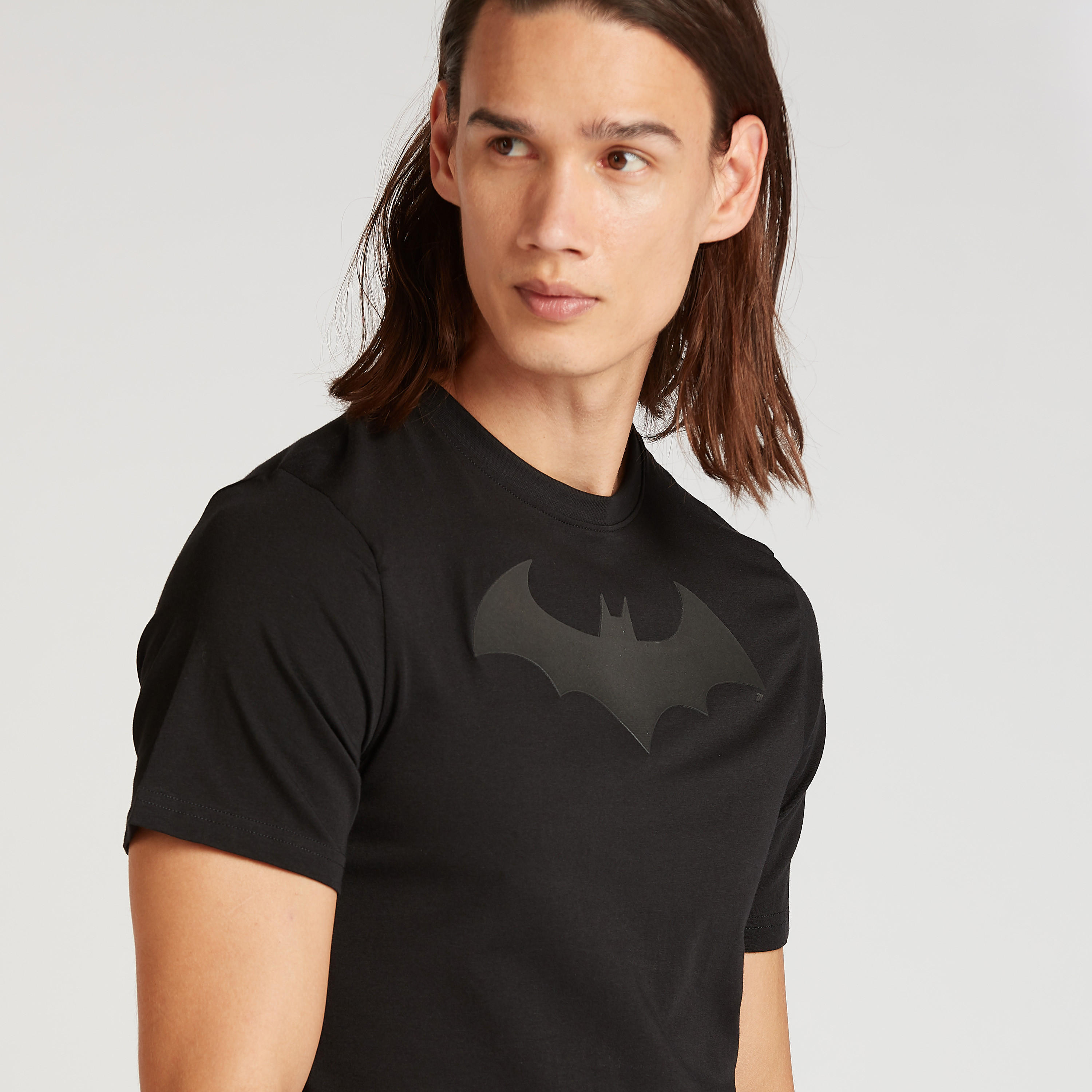 تيشيرت مستدام سليم فيت بياقة ضيقة وأكمام قصيرة وطبعات باتمان-men-clothing-tshirtsandpolos-tshirts-image-3