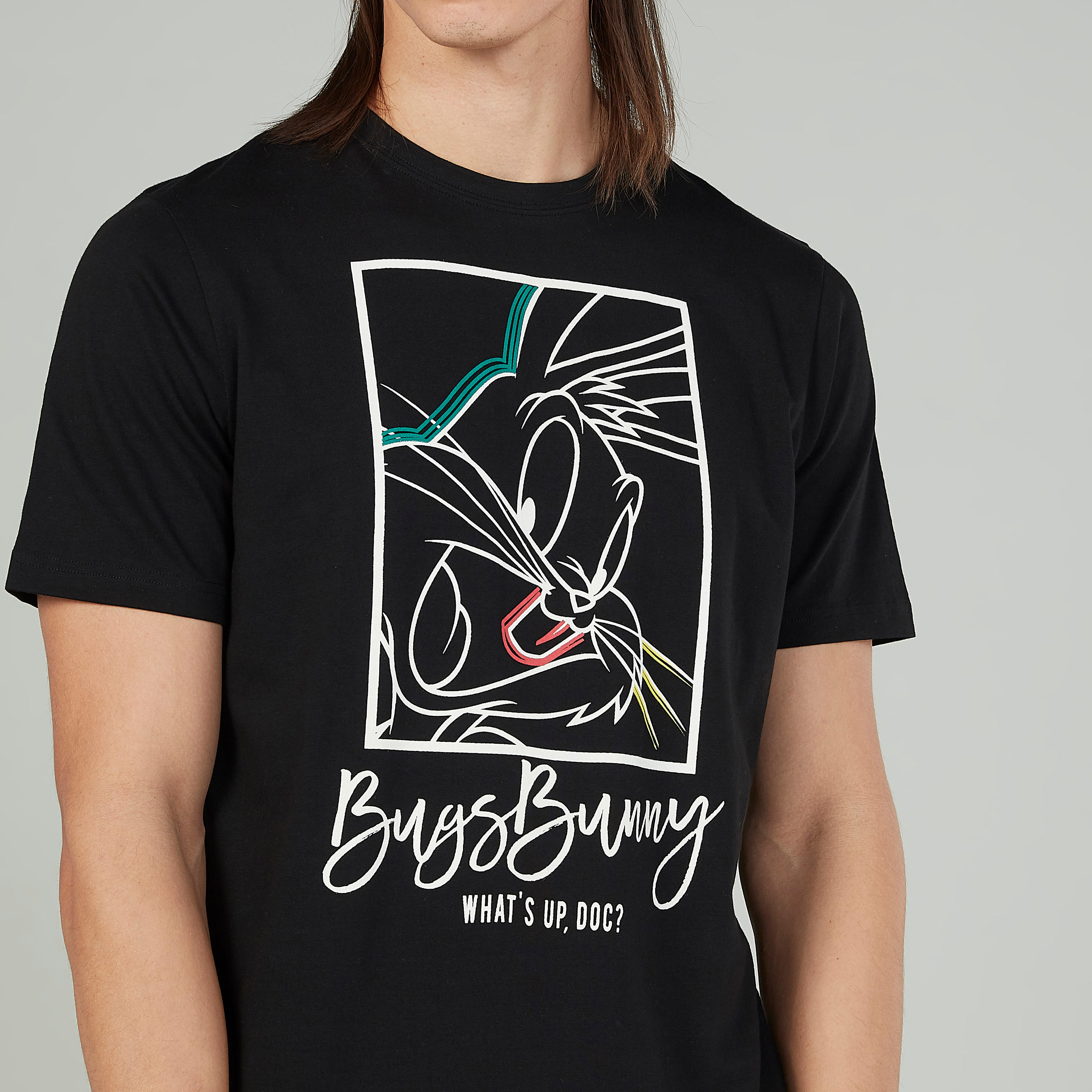 تيشيرت مستدام سليم بياقة ضيقة وطبعات باجز باني -men-clothing-tshirtsandpolos-tshirts-image-3