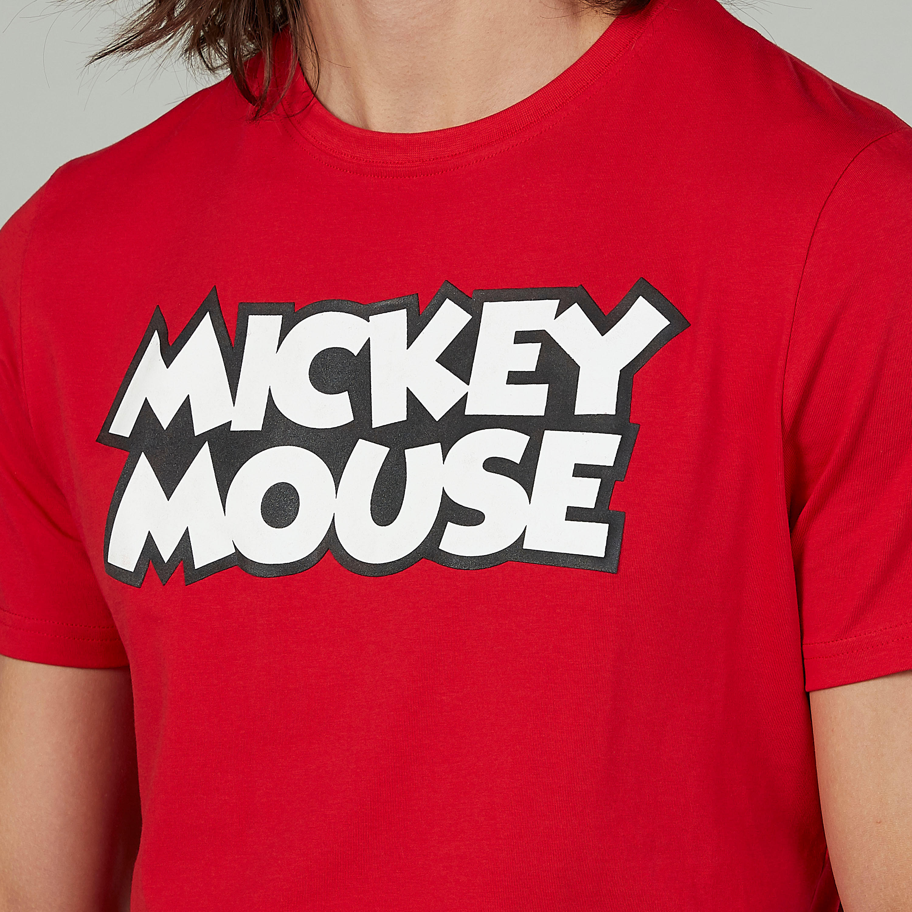 تيشيرت مستدام سليم بياقة ضيّقة وأكمام قصيرة وطبعات  -men-clothing-tshirtsandpolos-tshirts-image-3