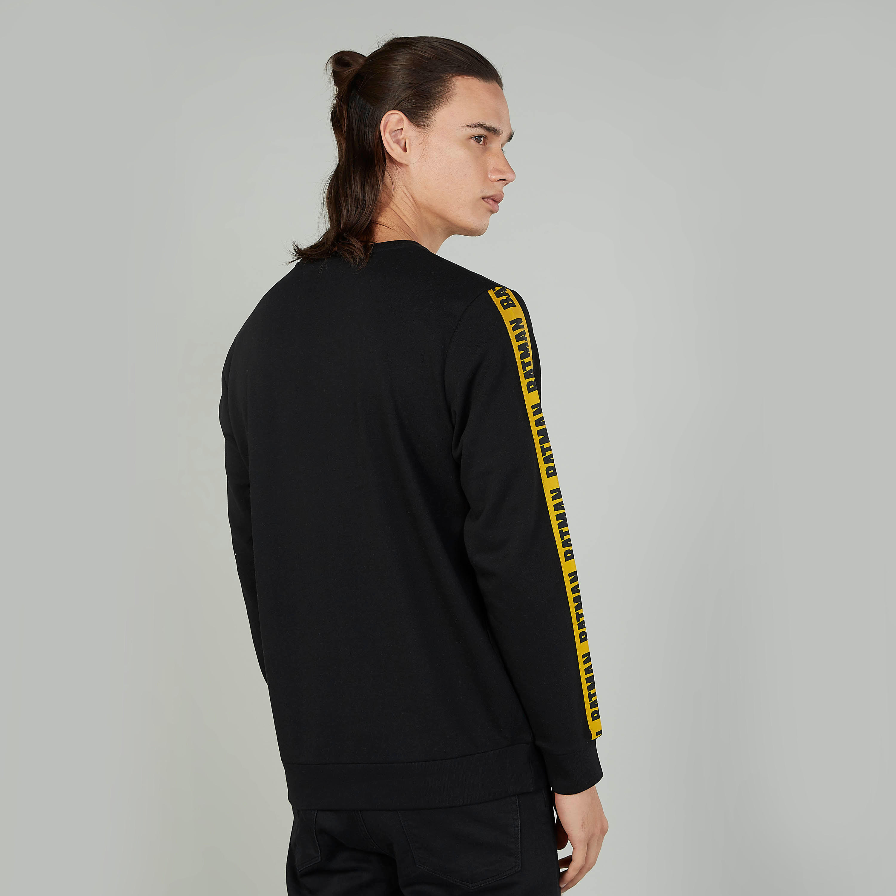 Batman Printed Sweatshirt with Crew Neck and Long Sleeves-men-winterwear-hoodiesandsweatshirts-image-4