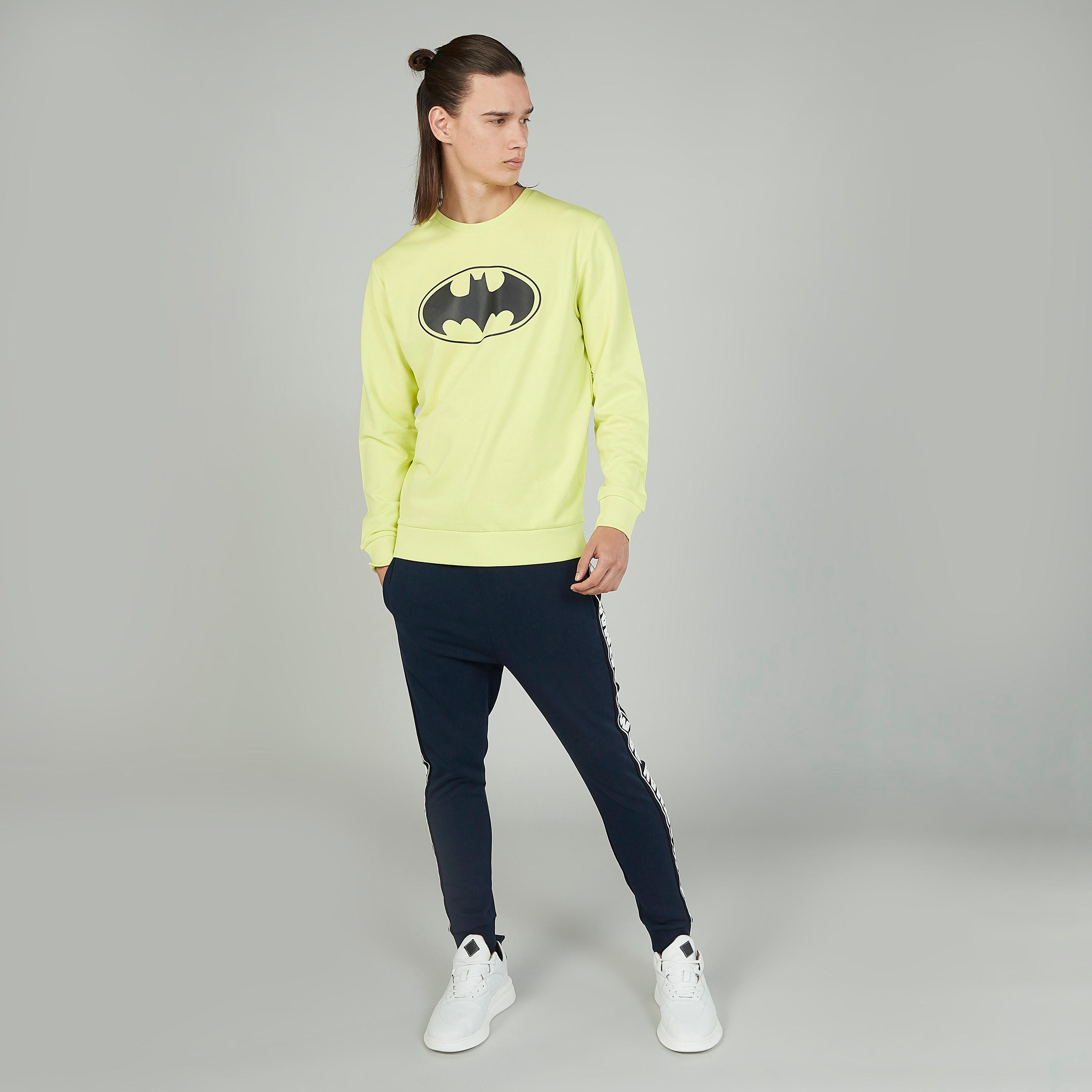 سويت شيرت بياقة ضيقة وأكمام طويلة وطبعات باتمان-men-winterwear-hoodiesandsweatshirts-image-2