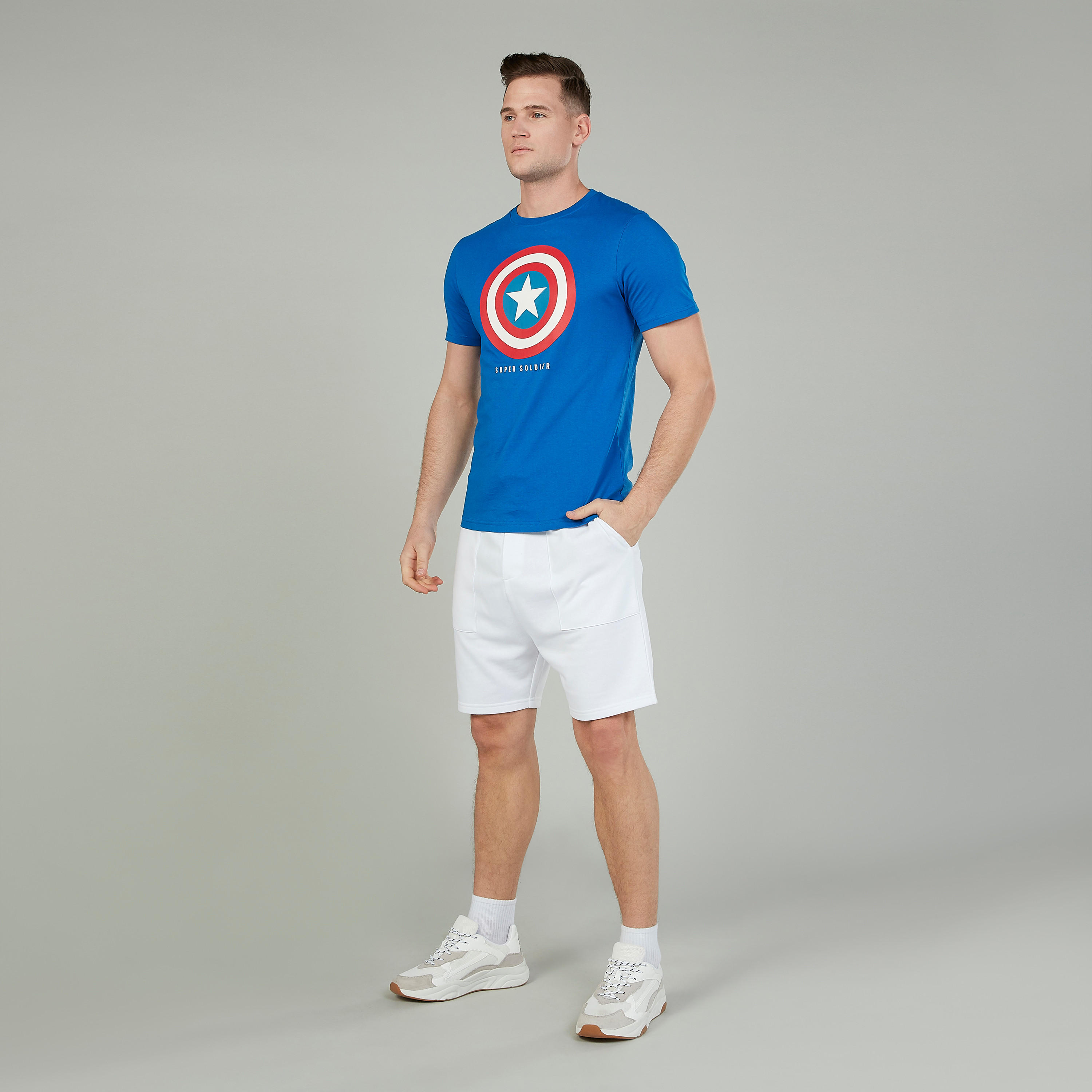 تيشيرت سليم بياقة ضيقة وطبعات كابتن أمريكا-men-clothing-tshirtsandpolos-tshirts-image-2