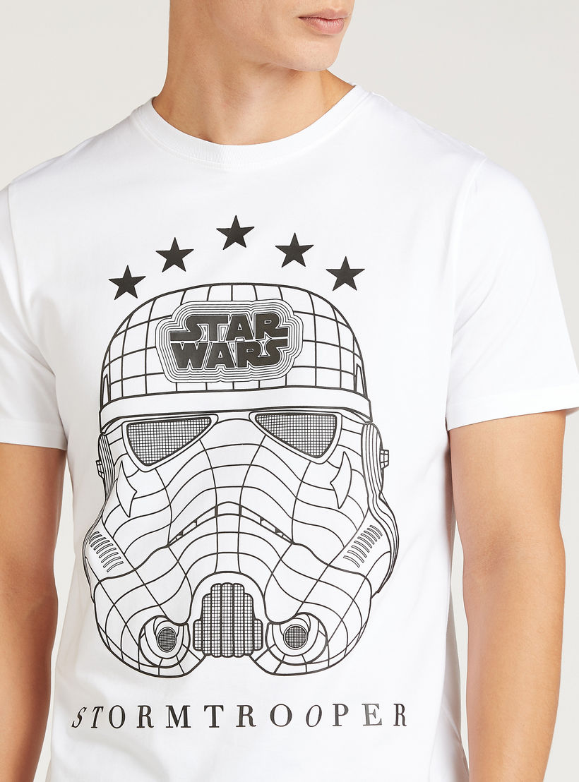 تيشيرت سليم بأكمام قصيرة وياقة ضيقة وطبعات ستار وورز-men-clothing-tshirtsandpolos-tshirts-image-3