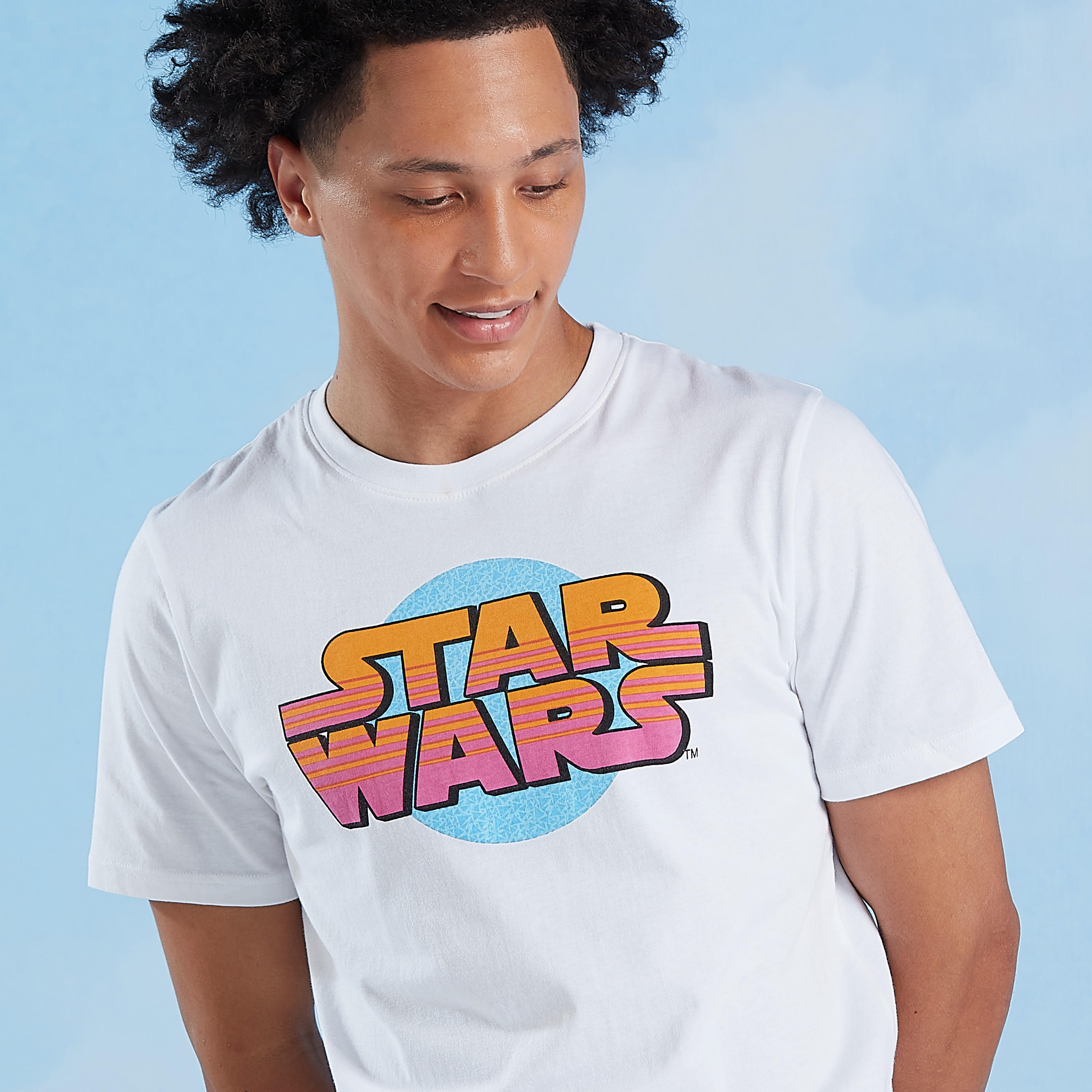 تيشيرت سليم بأكمام قصيرة وياقة ضيقة وطبعات ستار وورز-men-clothing-tshirtsandpolos-tshirts-image-3