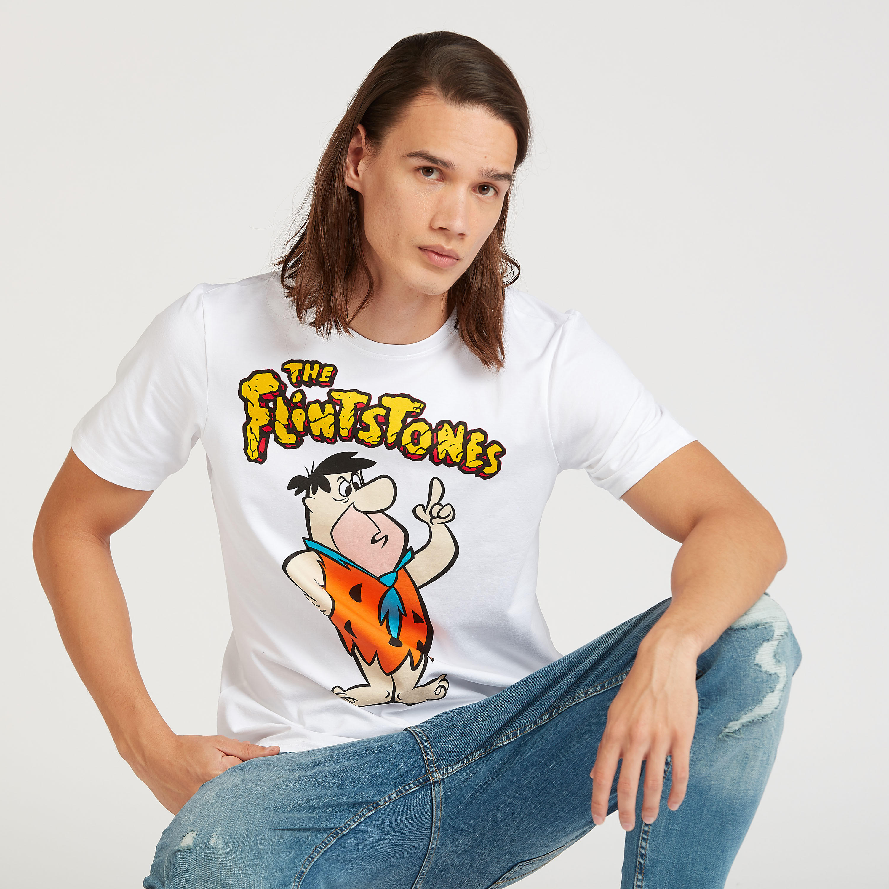 تيشيرت مستدام سليم فيت بطبعات فلينستون وياقة ضيّقة-men-clothing-tshirtsandpolos-tshirts-image-3