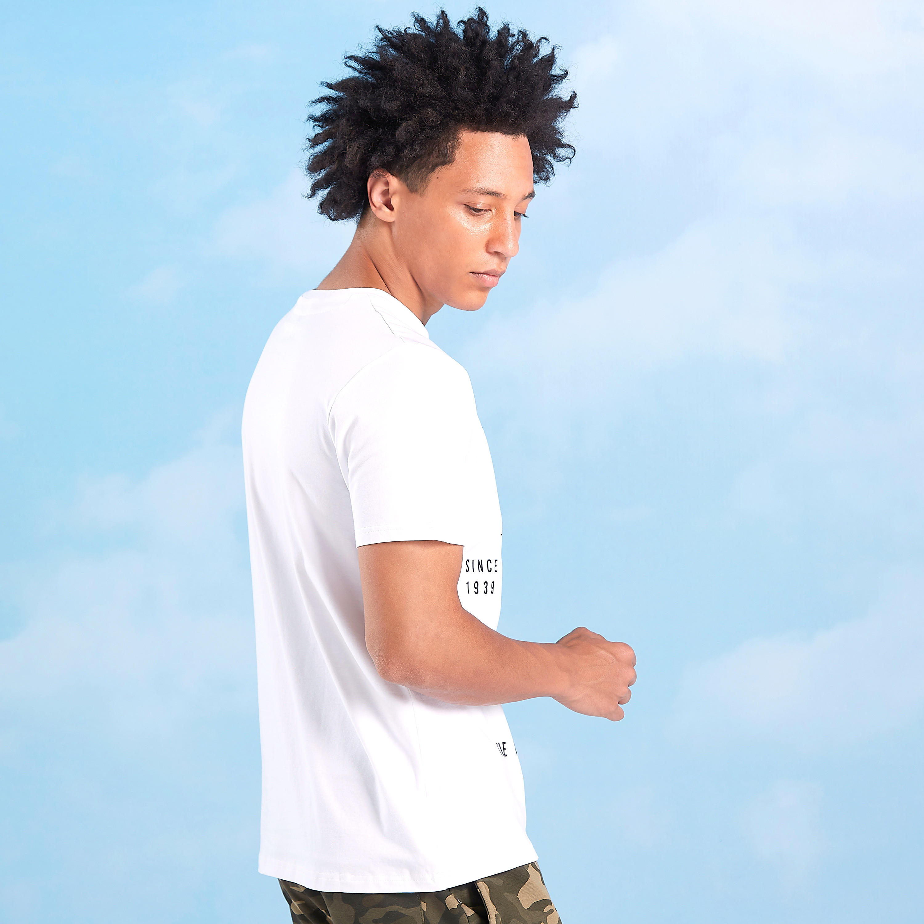 تيشيرت سليم بياقة ضيقة وأكمام قصيرة وطبعات باتمان-men-clothing-tshirtsandpolos-tshirts-image-3