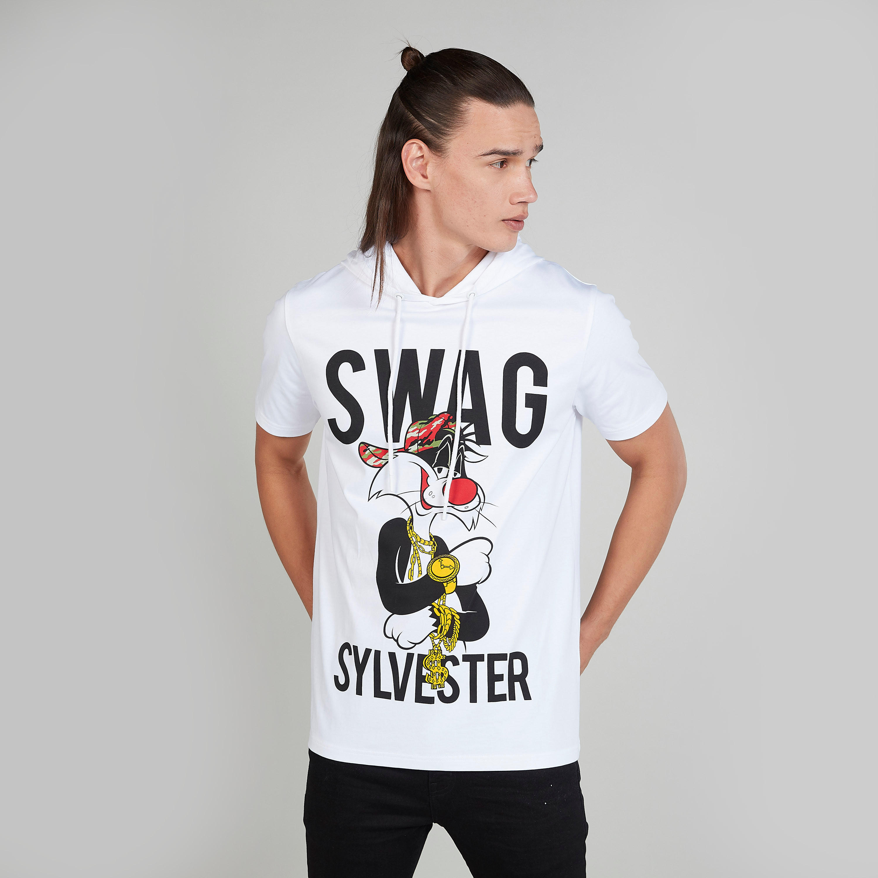 تيشيرت بأكمام قصيرة وقبعة وطبعات سيلفيستر-men-clothing-tshirtsandpolos-tshirts-image-1