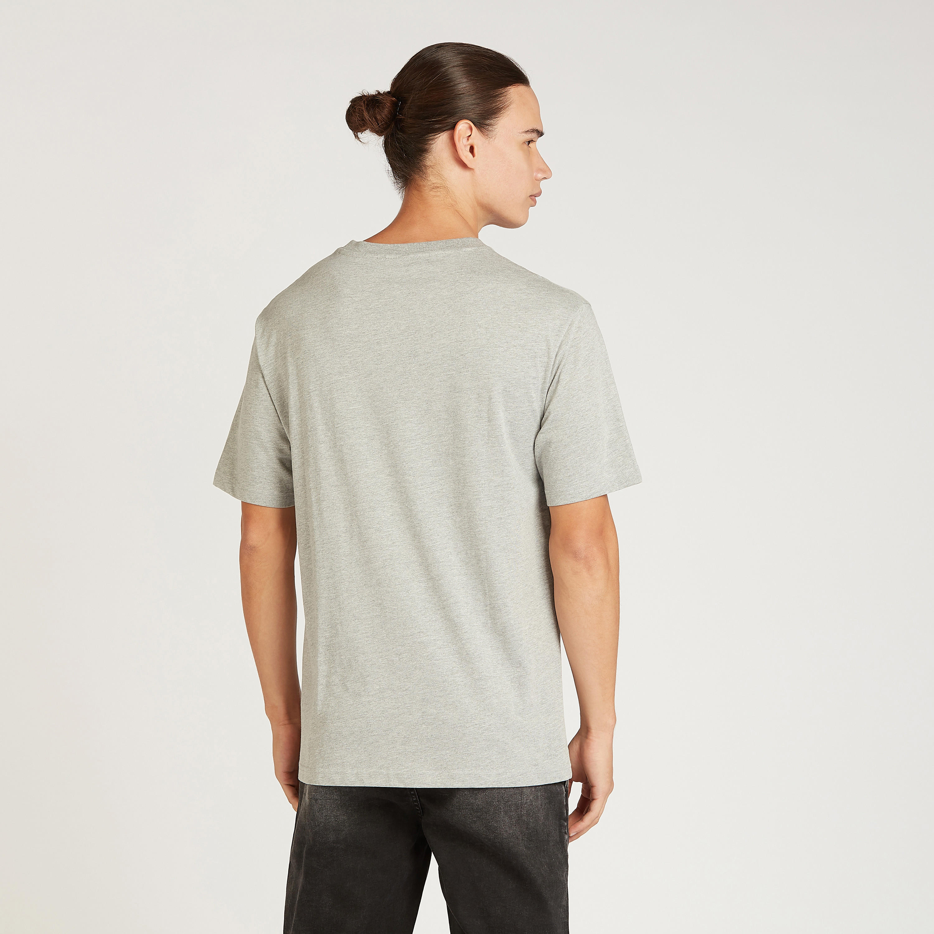 تيشيرت بقصة سليم بياقة ضيقة وأكمام قصيرة بطبعات دونالد داك-men-clothing-tshirtsandpolos-tshirts-image-4
