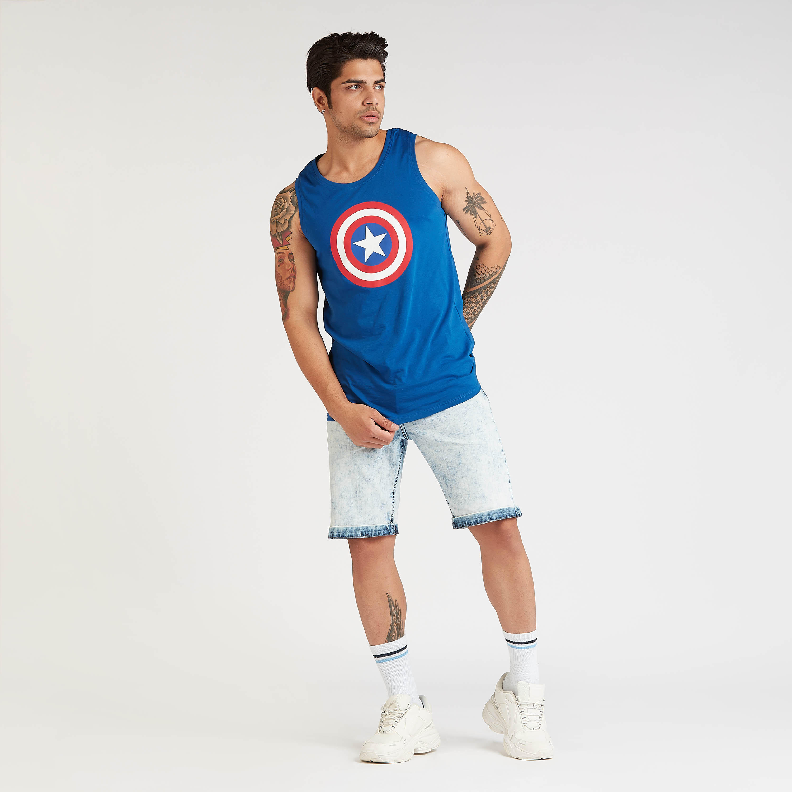 سترة كابتن أمريكا دون أكمام بقصة سليم وياقة مستديرة-men-clothing-tshirtsandpolos-vests-image-2