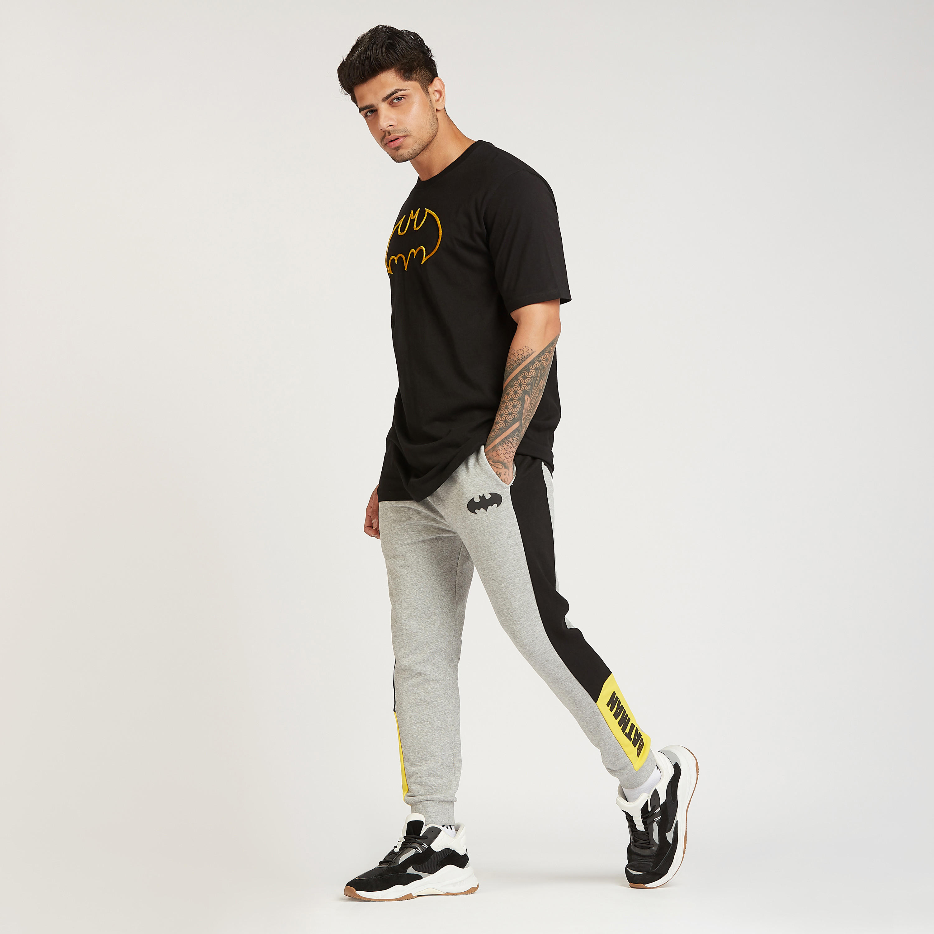 Batman Print Jog Pants with Pocket Detail and Drawstring-men-clothing-bottoms-joggers-image-2