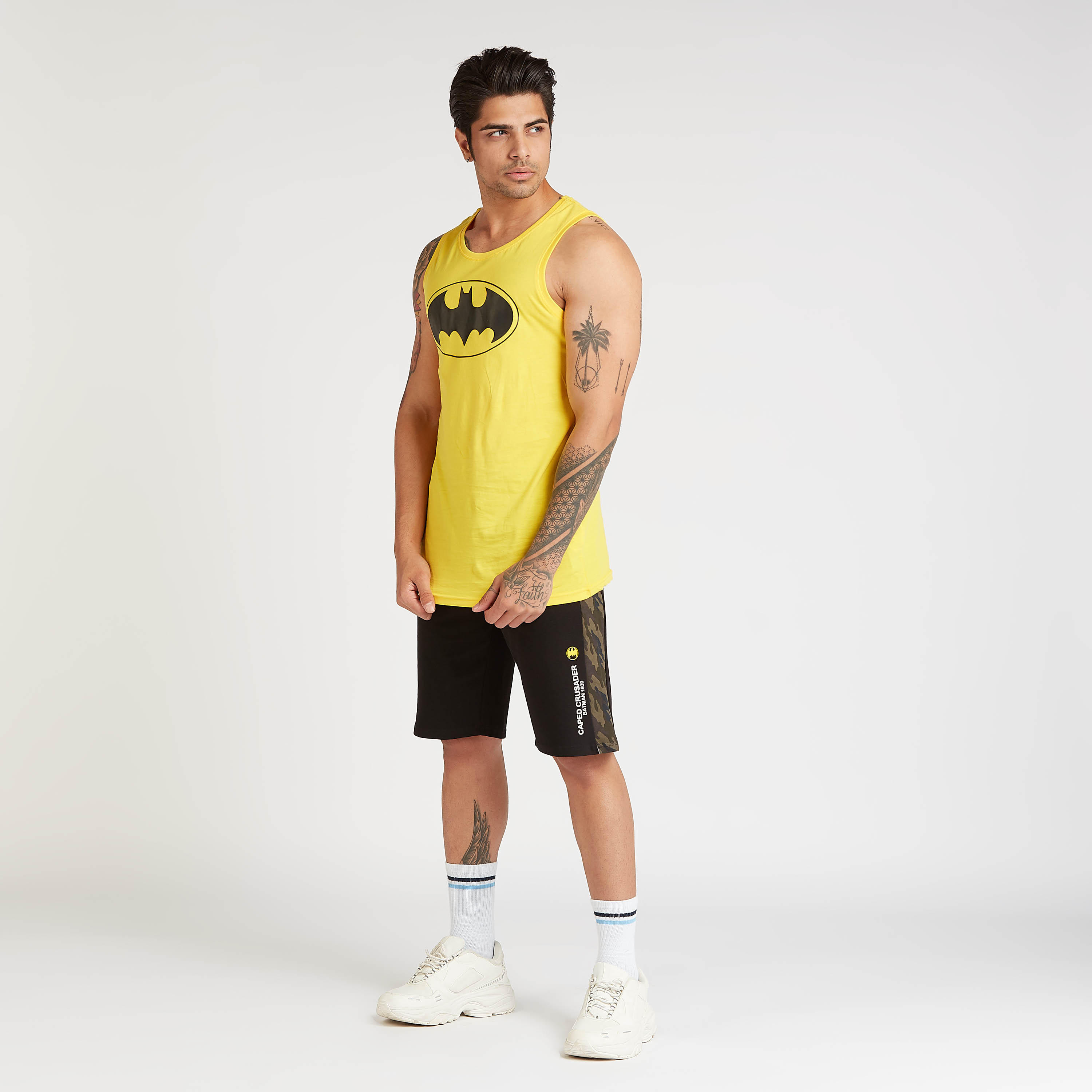 فيست سليم دون أكمام بياقة مستدير وطبعات باتمان-men-clothing-tshirtsandpolos-vests-image-2
