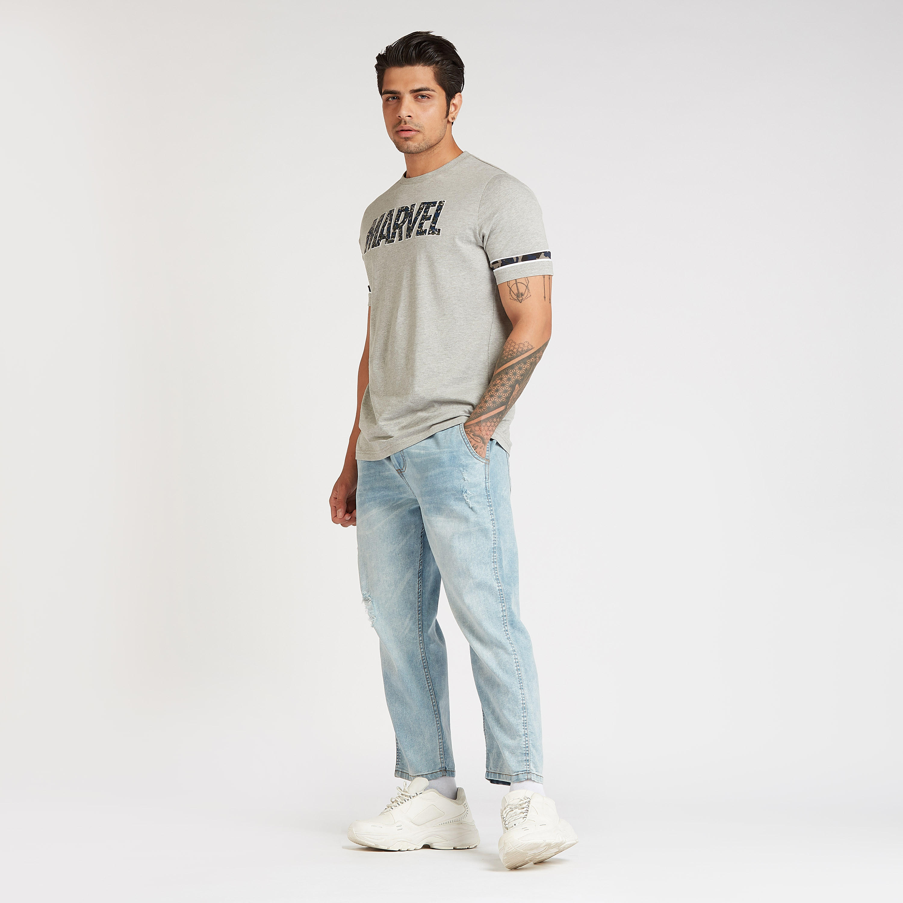 Slim Fit Marvel Print T-shirt with Crew Neck and Short Sleeves-men-clothing-tshirtsandpolos-tshirts-image-2