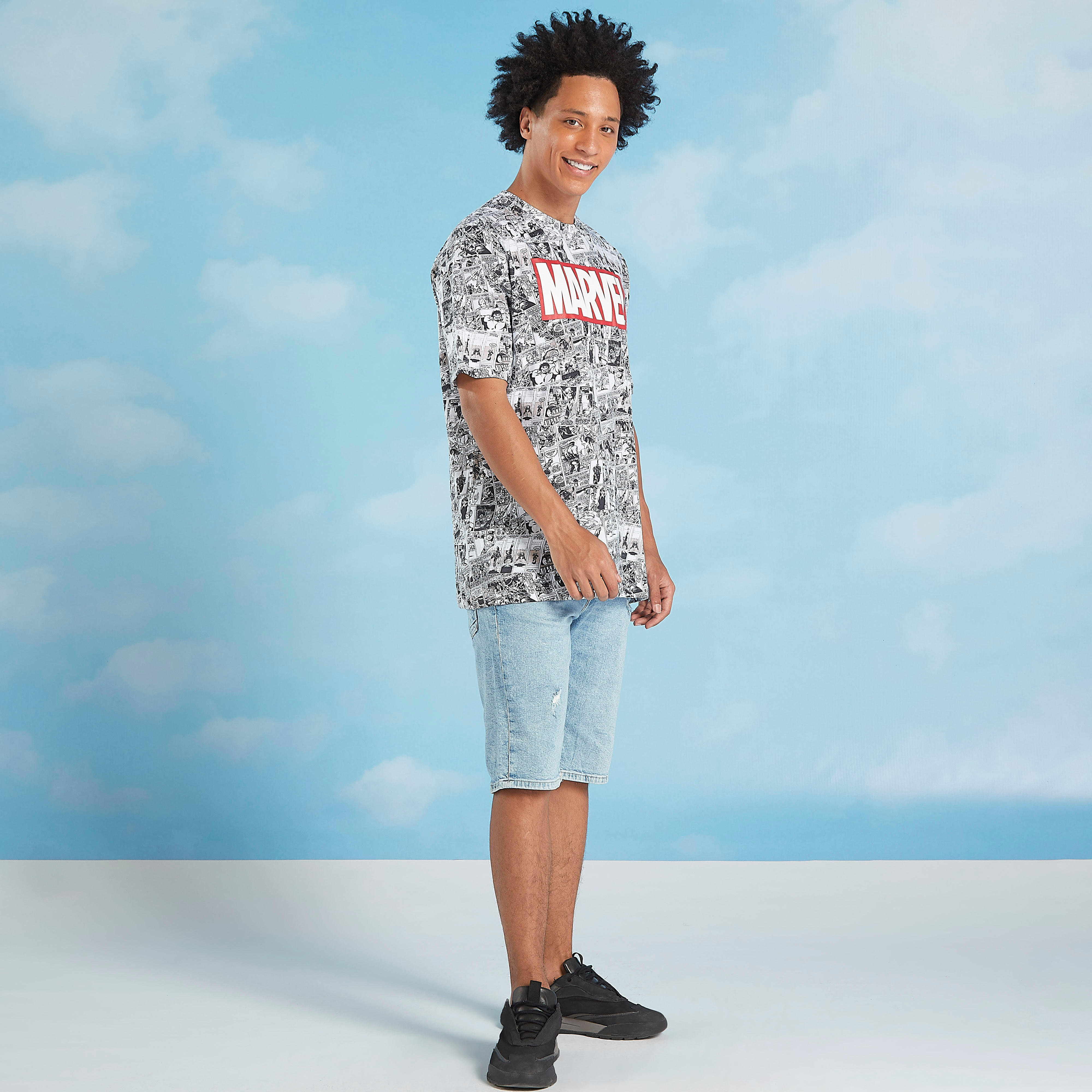 تيشيرت سليم بياقة ضيقة وأكمام قصيرة وطبعات مارفل-men-clothing-tshirtsandpolos-tshirts-image-3