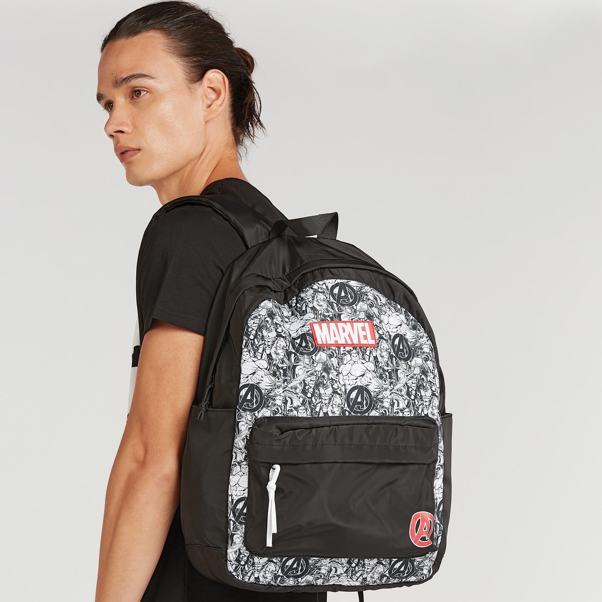 شنطة ظهر بحمّالات كتف قابلة للتعديل وطبعات مارفل-men-bags-image-4