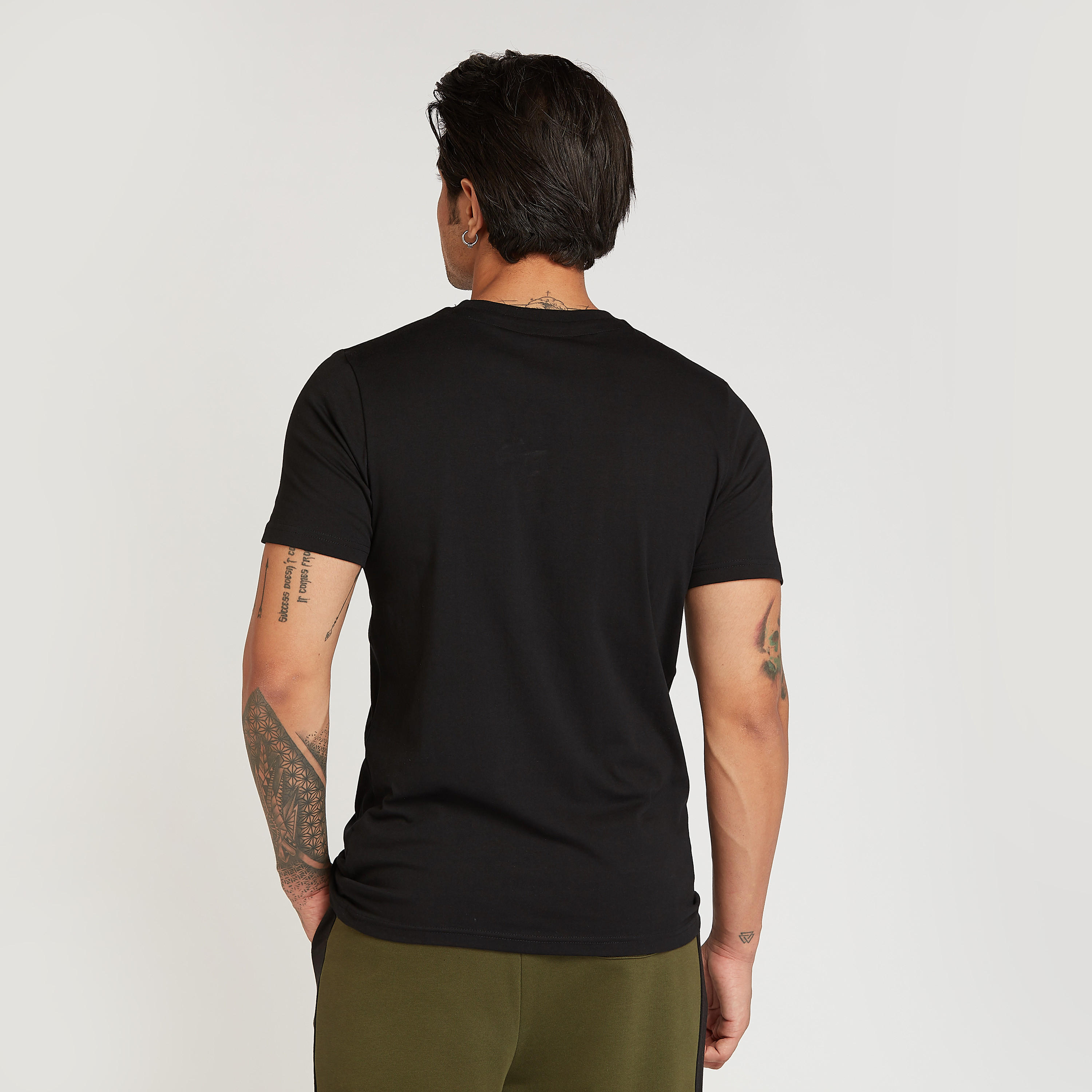 تيشيرت سليم بياقة ضيقة وطبعات مارفن ذا مارشيان-men-clothing-tshirtsandpolos-tshirts-image-4