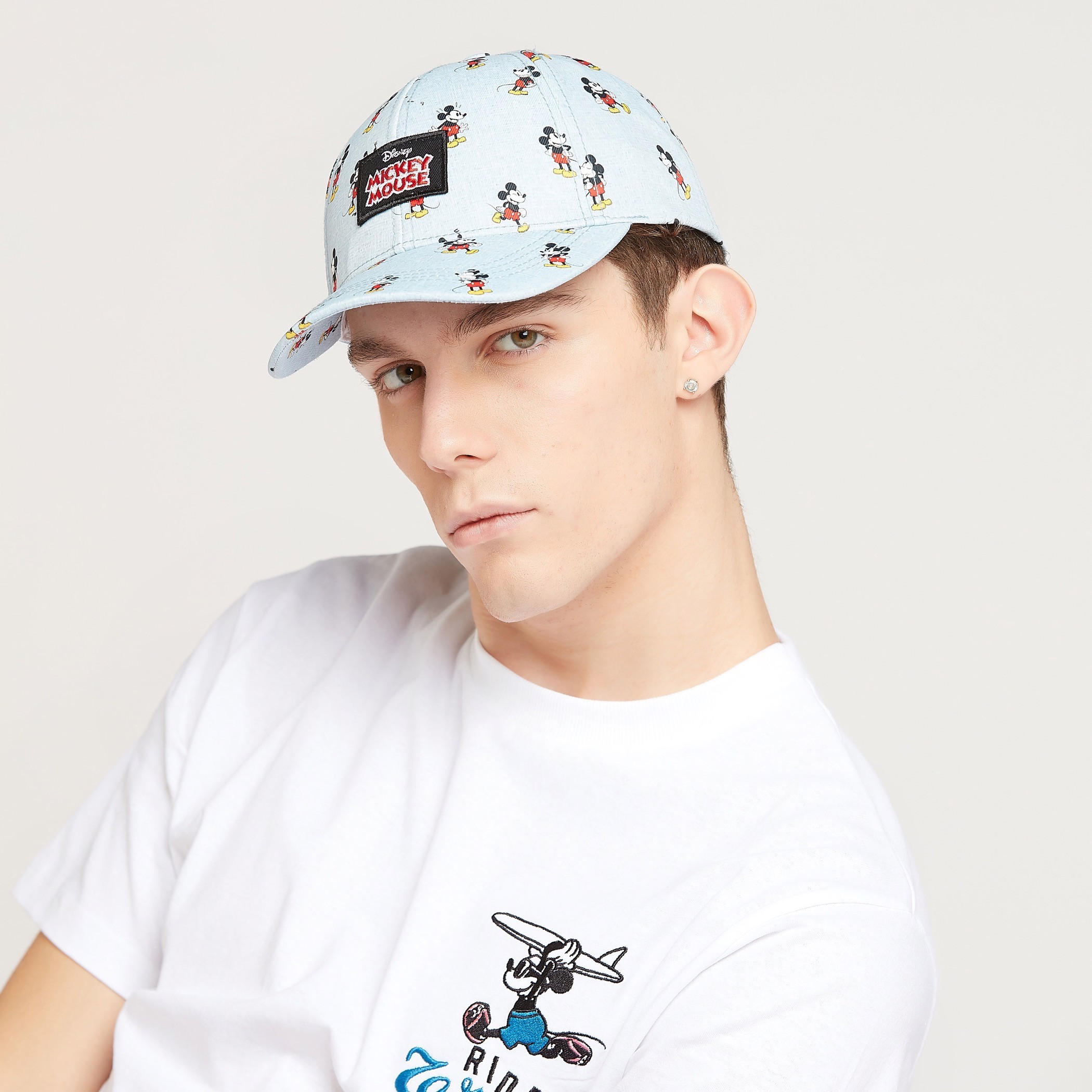 قبعة كاب بطبعات ميكي ماوس وزر إغلاق كبّاس-men-caps-image-2