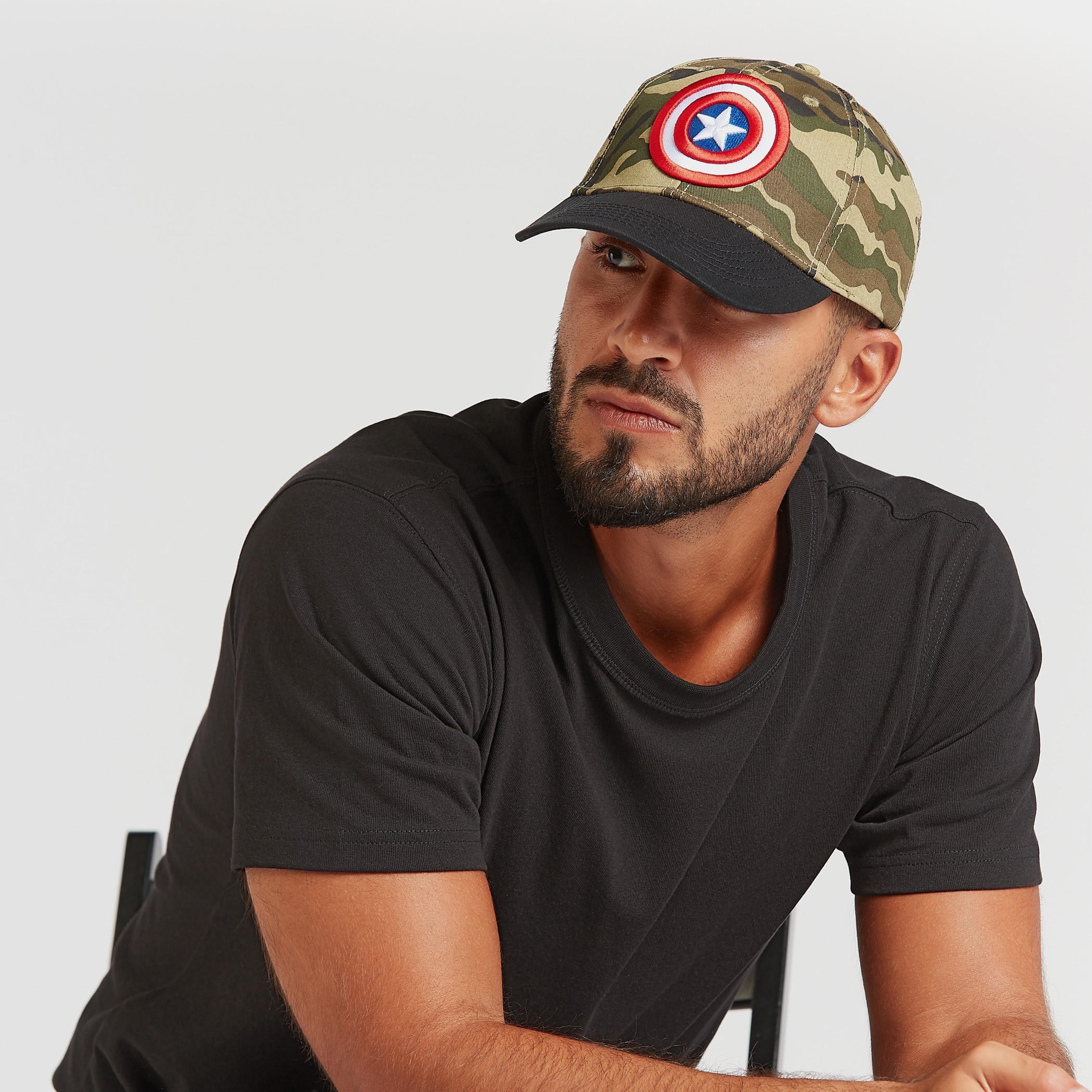 قبعة كاب بتطريز كابتن أميريكا وإبزيم إغلاق-men-caps-image-2