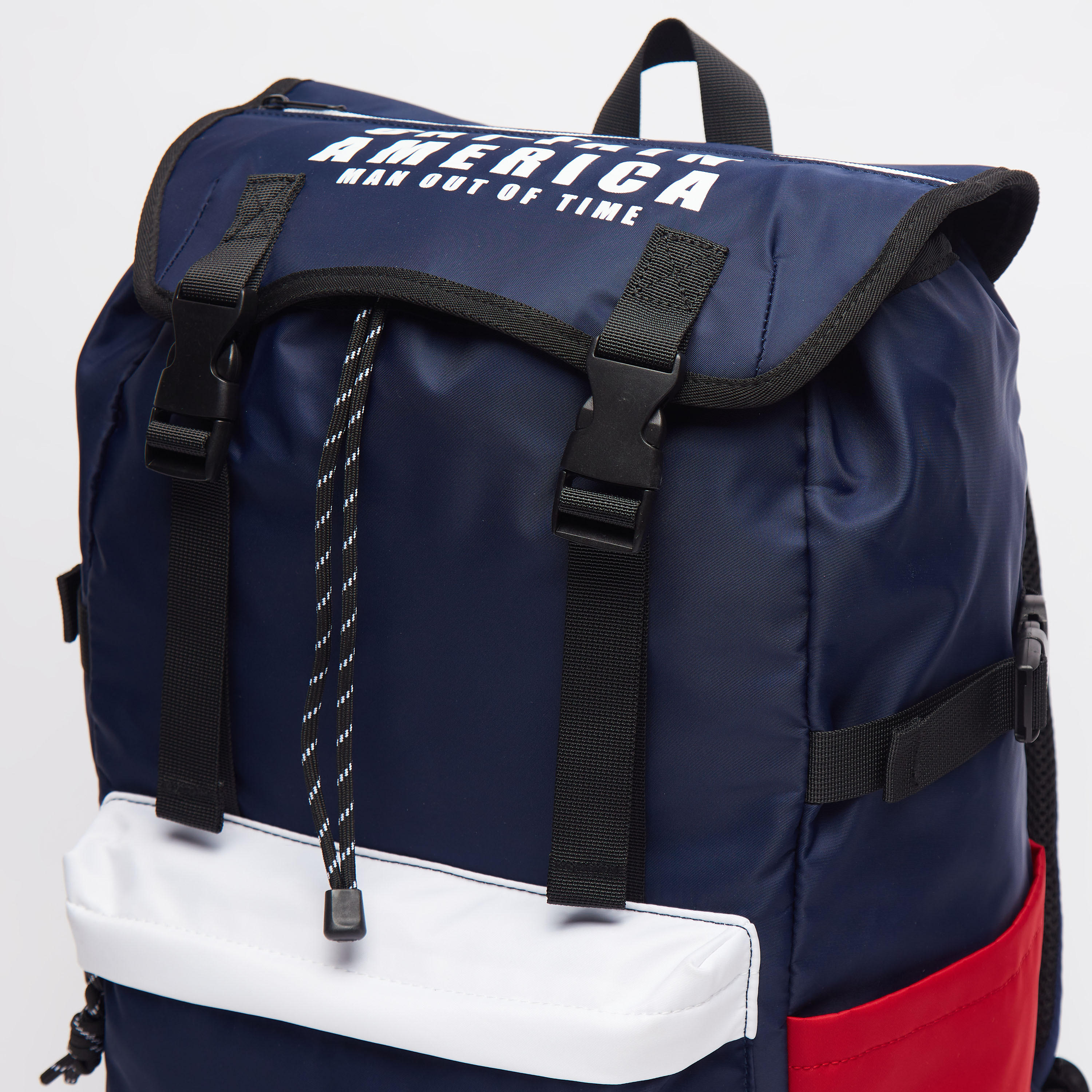 Captain America Print Backpack with Adjustable Shoulder Straps-men-bags-image-3