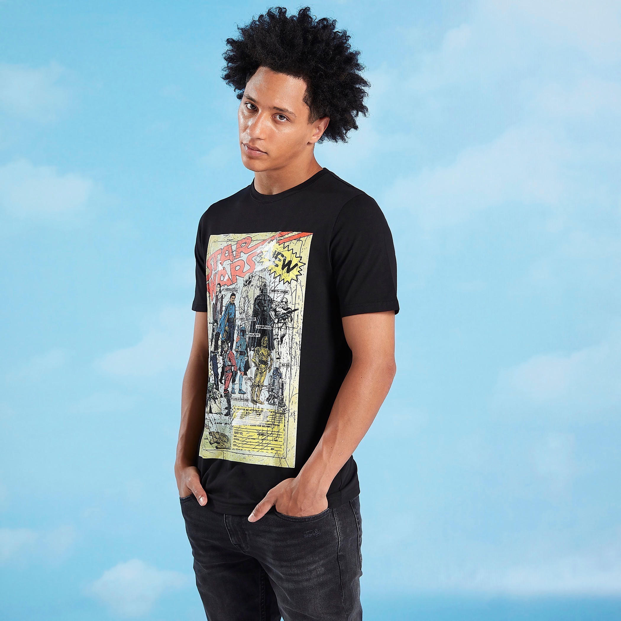 تيشيرت سليم فيت بأكمام قصيرة وياقة ضيّقة وطبعات ستار وورز-men-clothing-tshirtsandpolos-tshirts-image-1