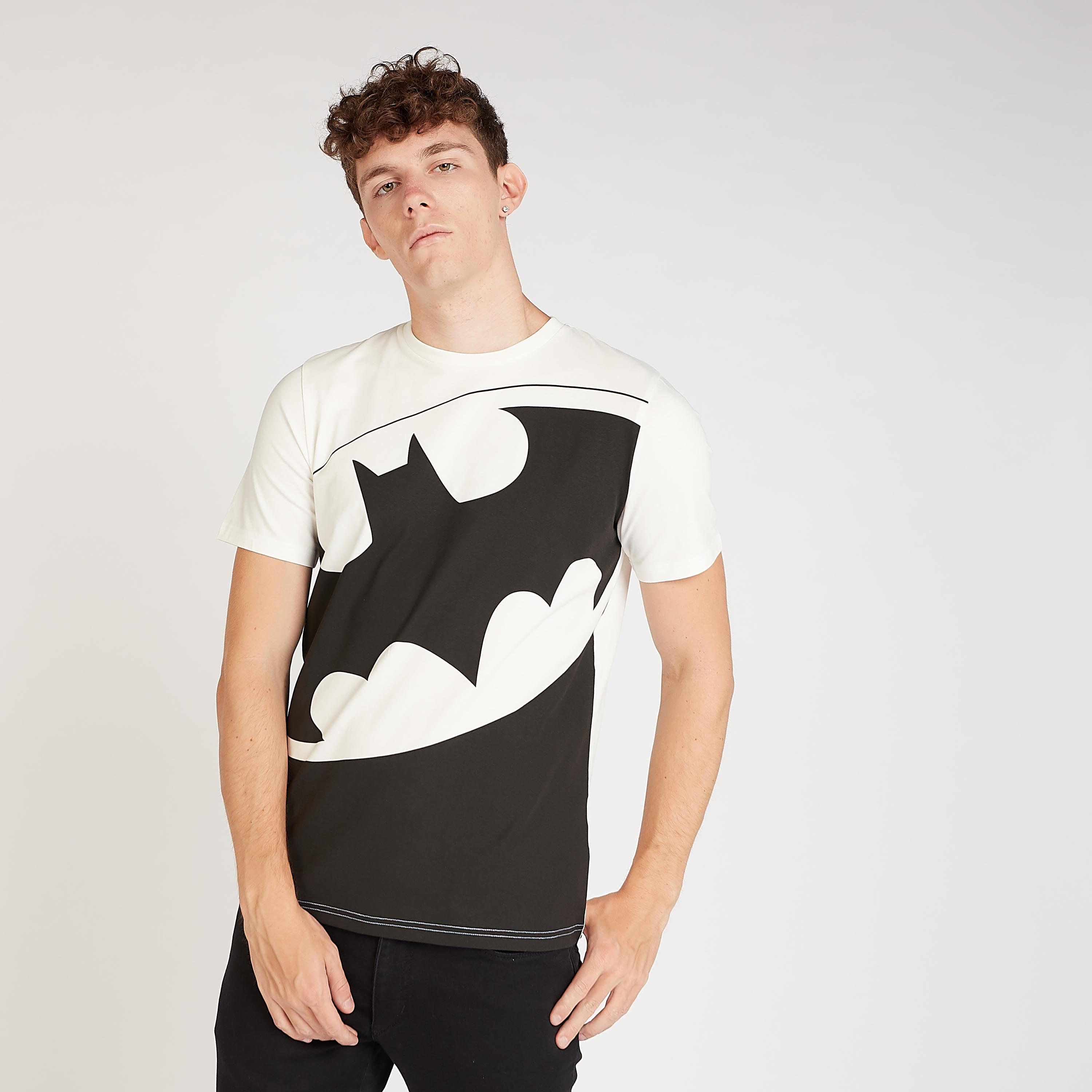 تيشيرت سليم بأكمام قصيرة وياقة ضيقة وطبعات باتمان-men-clothing-tshirtsandpolos-tshirts-image-1