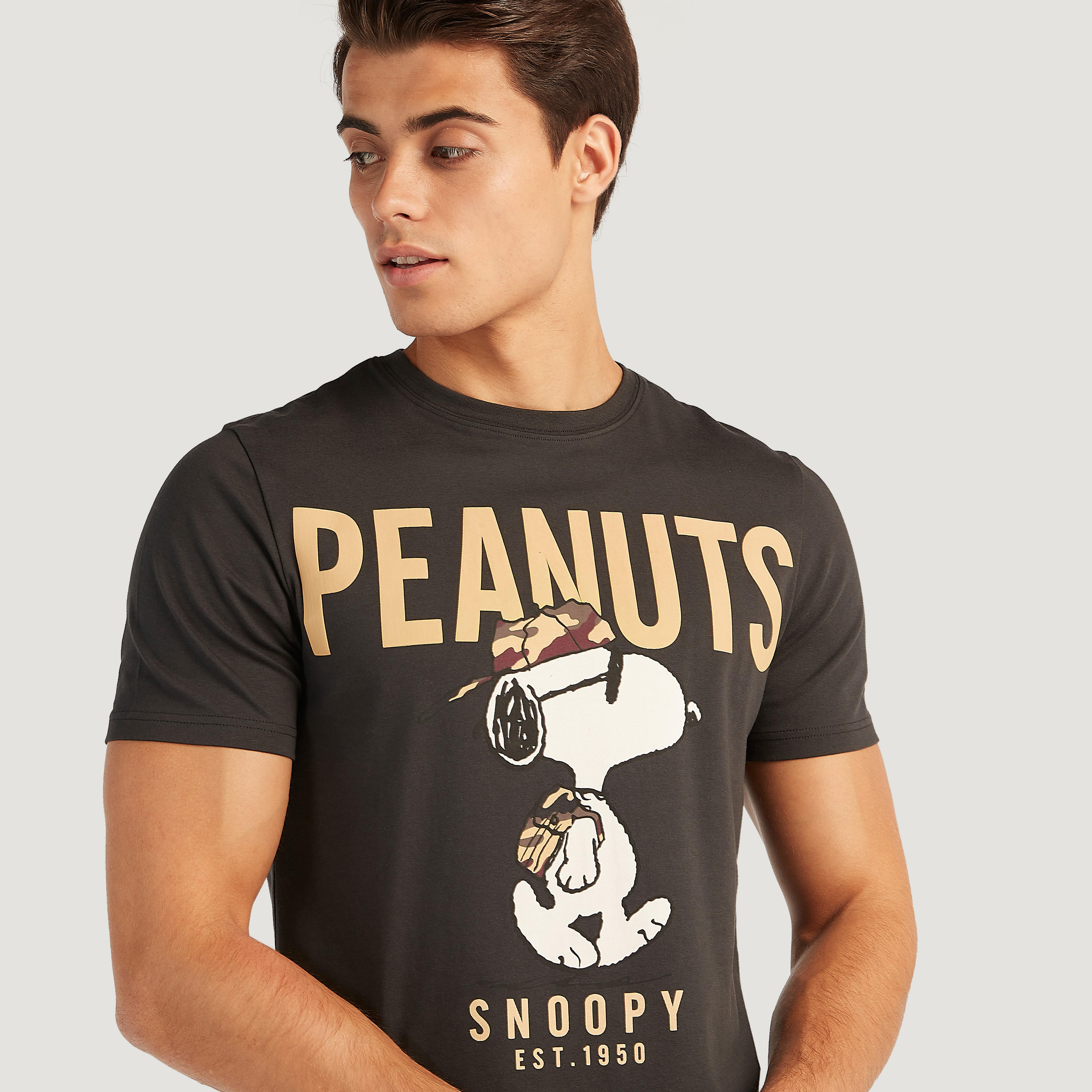 Peanuts Print Crew Neck T-shirt with Short Sleeves-men-clothing-tshirtsandpolos-tshirts-image-3