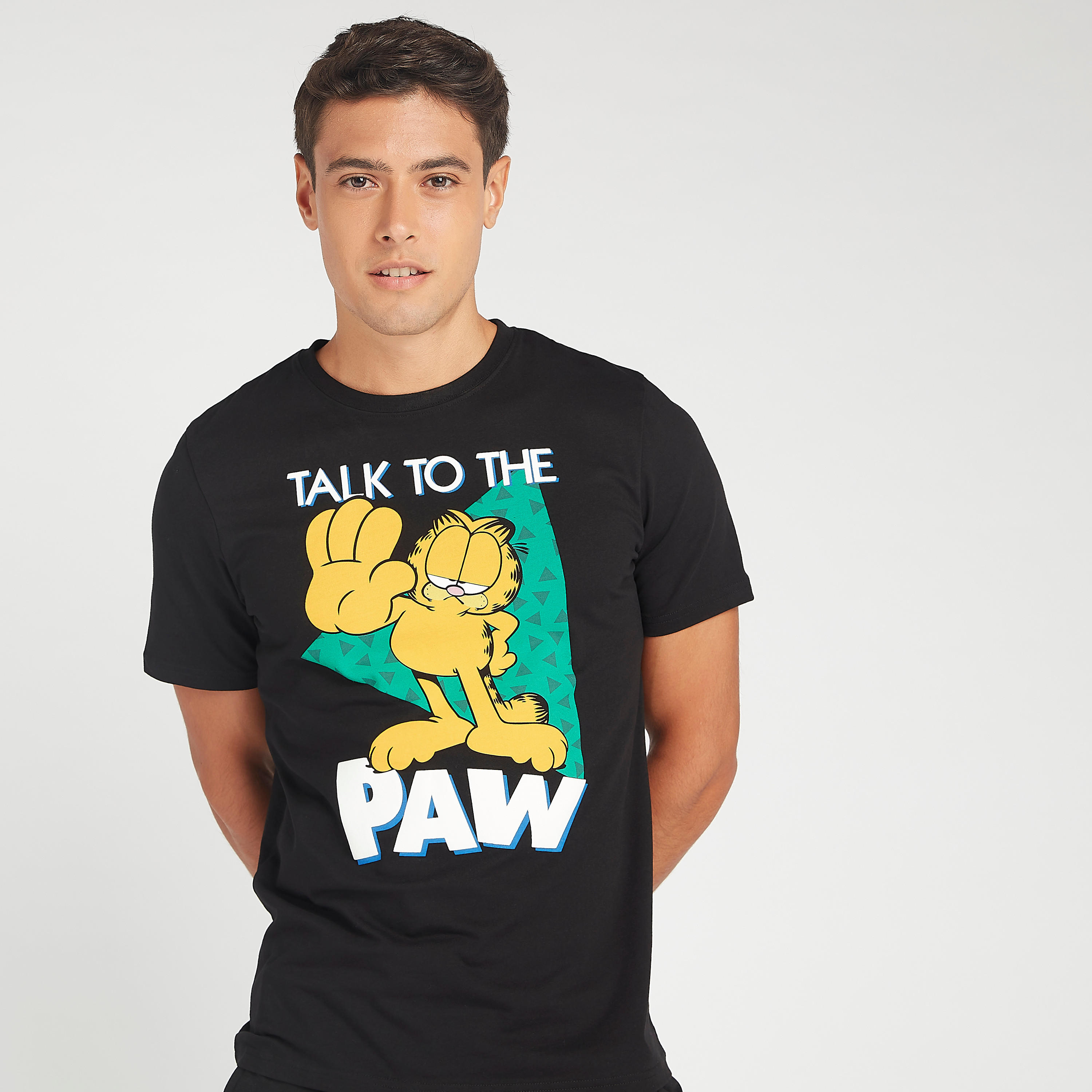 تيشيرت بياقة ضيّقة وأكمام قصيرة وطبعات غارفيلد-men-clothing-tshirtsandpolos-tshirts-image-3