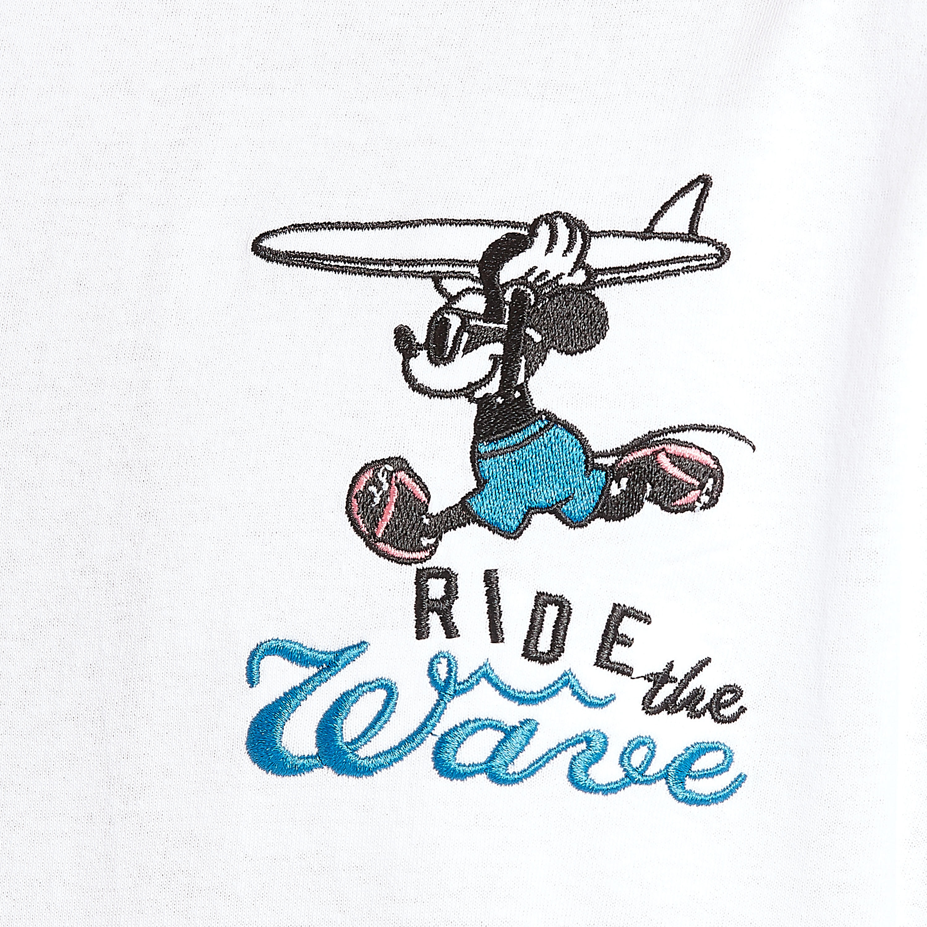 تيشيرت بقصة سليم بياقة ضيقة وأكمام قصيرة وطبعات ميكي ماوس-men-clothing-tshirtsandpolos-tshirts-image-4