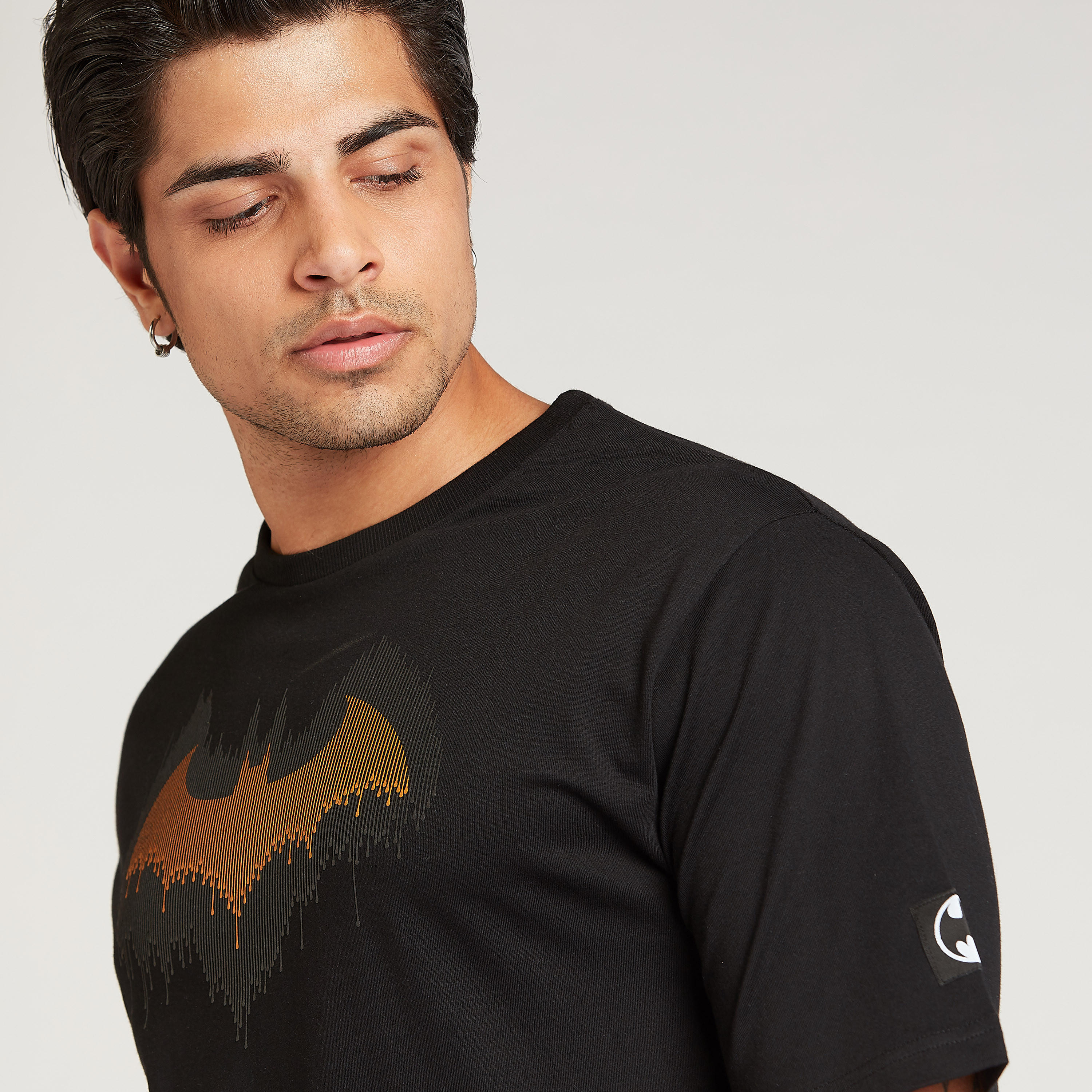 تيشيرت مستدام سليم بياقة ضيقة وطبعات باتمان-men-clothing-tshirtsandpolos-tshirts-image-3