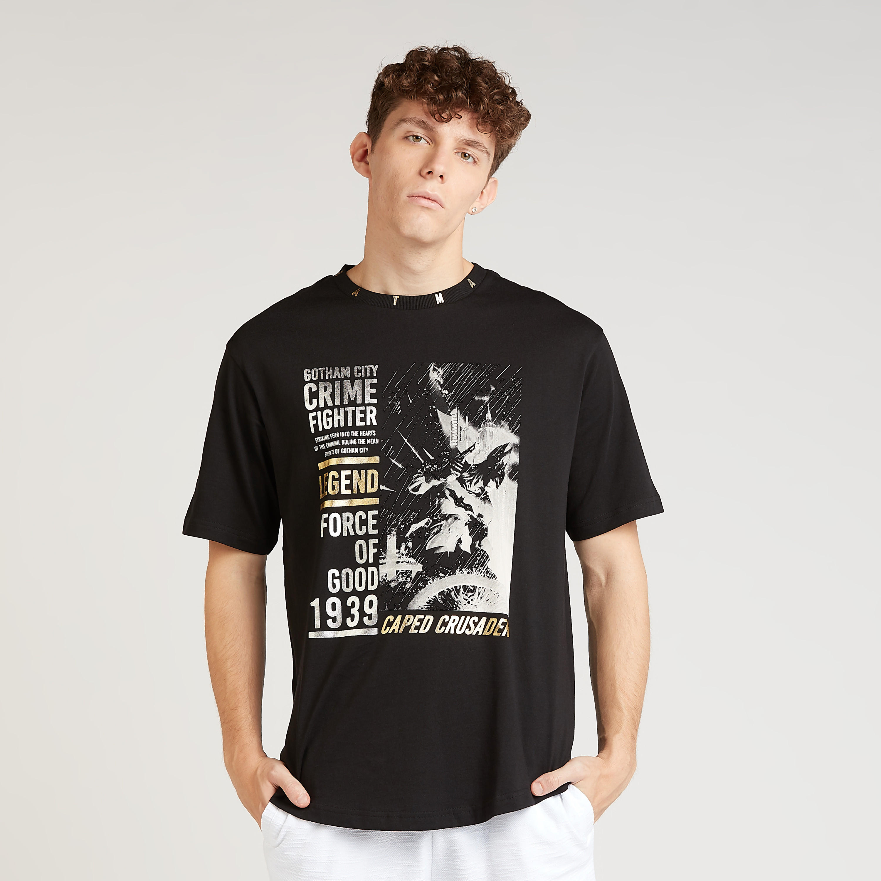 Sustainable Slim Fit Batman Print T-shirt with Crew Neck-men-clothing-tshirtsandpolos-tshirts-image-1