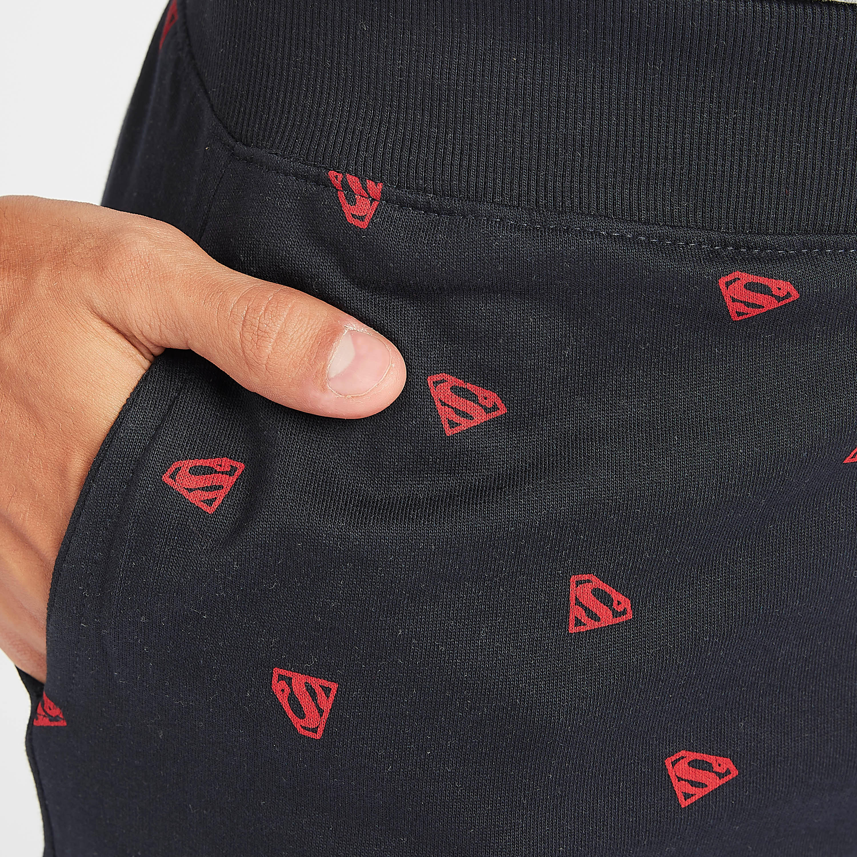 شورت بخصر مطّاطي وجيوب وطبعات سوبر مان-men-clothing-bottoms-shorts-image-3