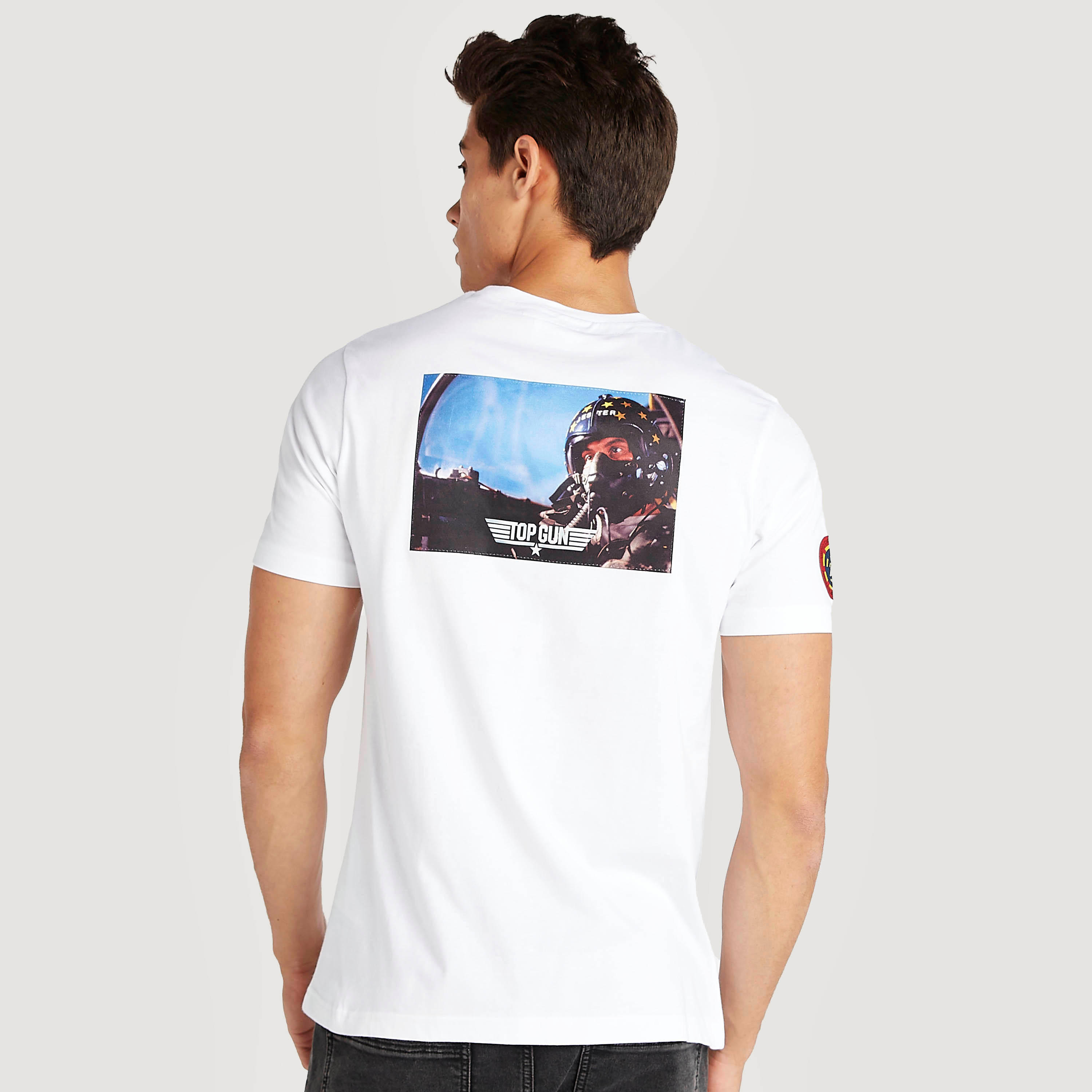 تيشيرت بياقة ضيّقة وأكمام قصيرة وطبعات توب جان-men-clothing-tshirtsandpolos-tshirts-image-4