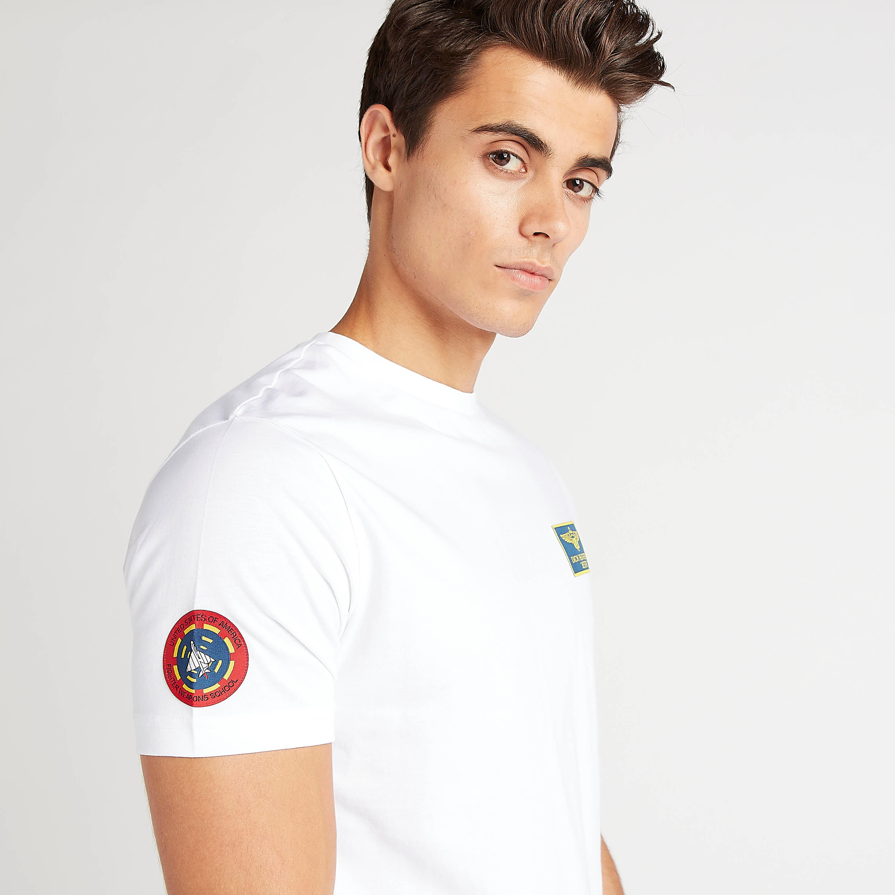 تيشيرت بياقة ضيّقة وأكمام قصيرة وطبعات توب جان-men-clothing-tshirtsandpolos-tshirts-image-5
