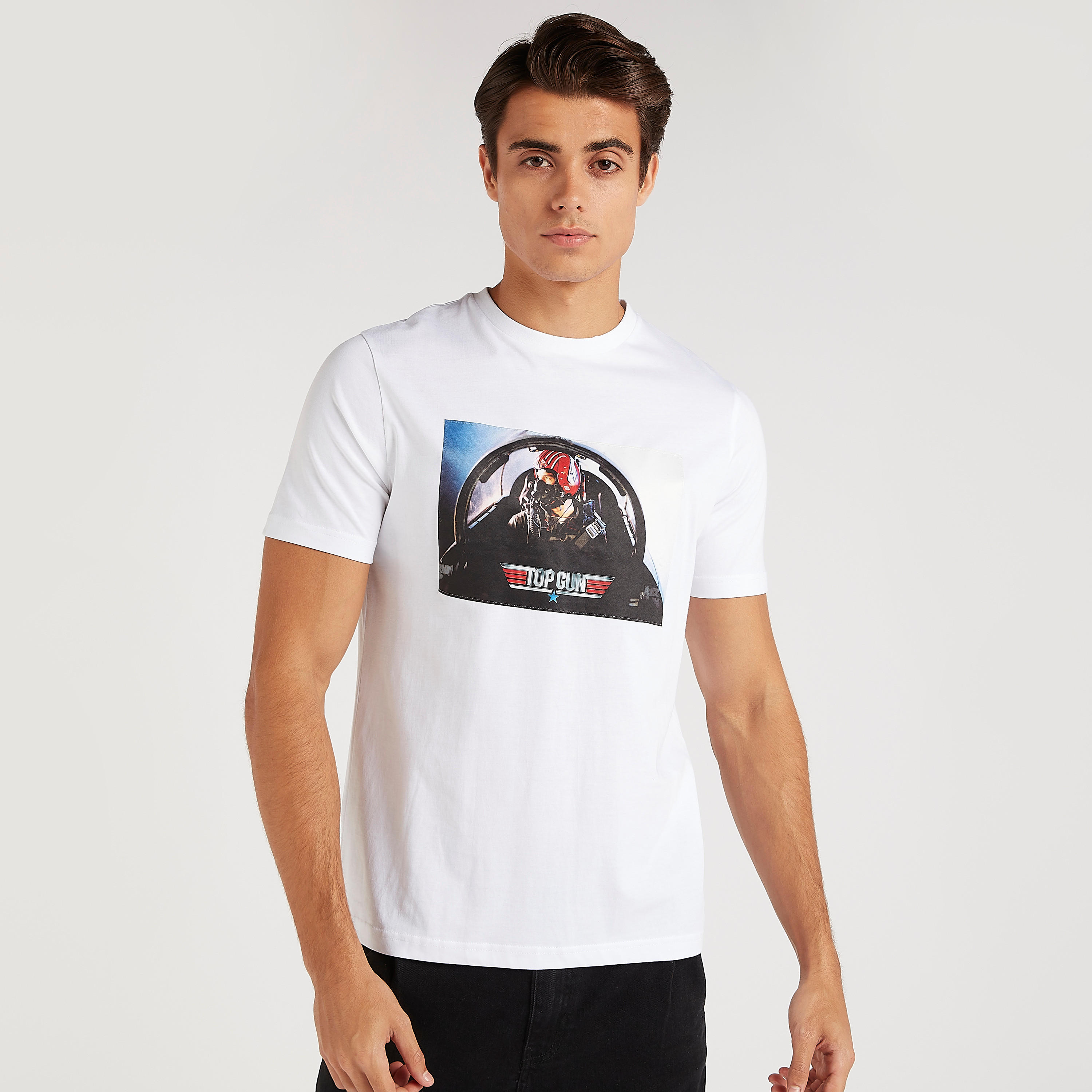 تيشيرت بأكمام قصيرة وياقة ضيّقة وطبعات جان مافيريك-men-clothing-tshirtsandpolos-tshirts-image-1