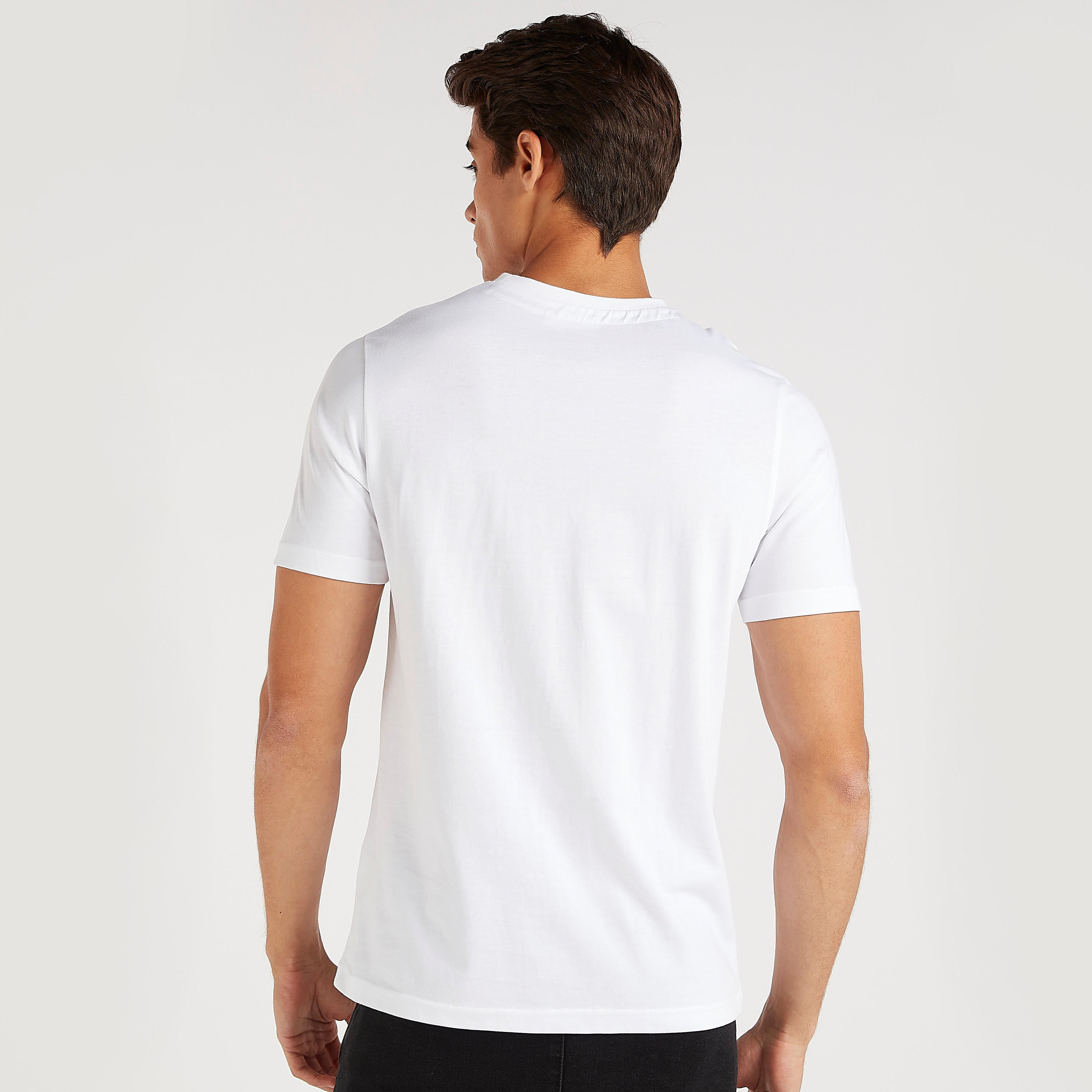 تيشيرت بأكمام قصيرة وياقة ضيّقة وطبعات جان مافيريك-men-clothing-tshirtsandpolos-tshirts-image-4