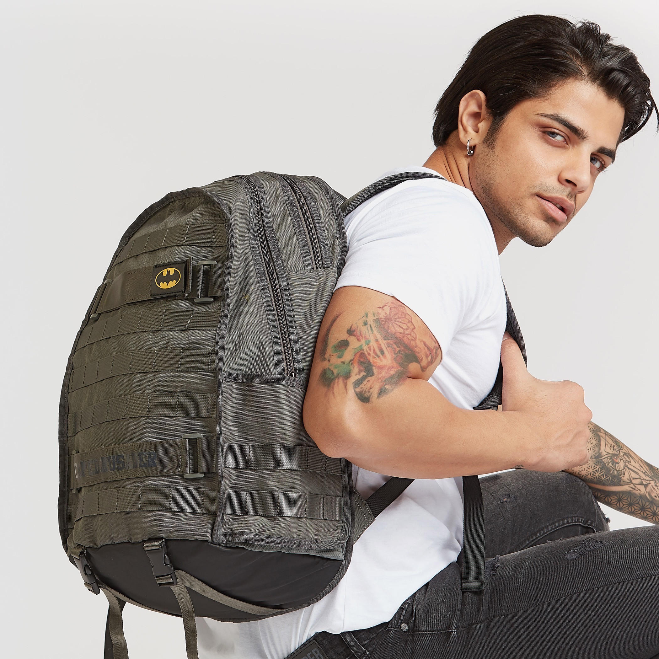 Batman Print Backpack with Adjustable Shoulder Straps-men-bags-image-2