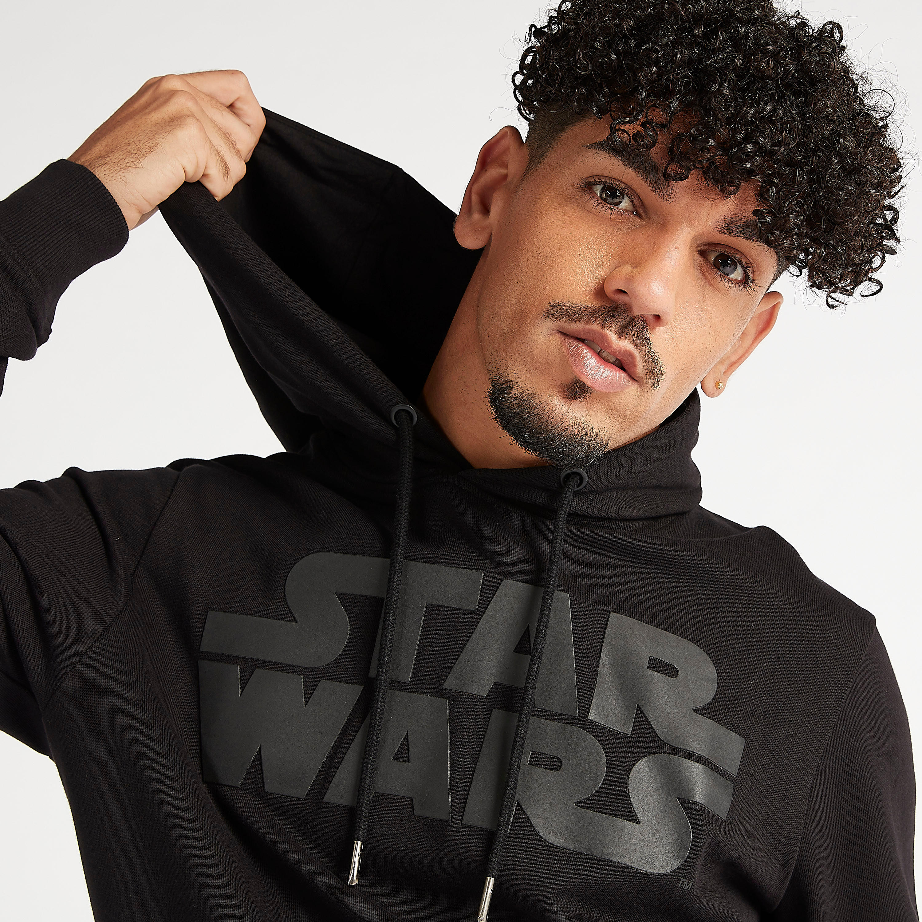 هودي مستدام بأكمام طويلة وجيوب وطبعات ستار وورز-men-winterwear-hoodiesandsweatshirts-image-2