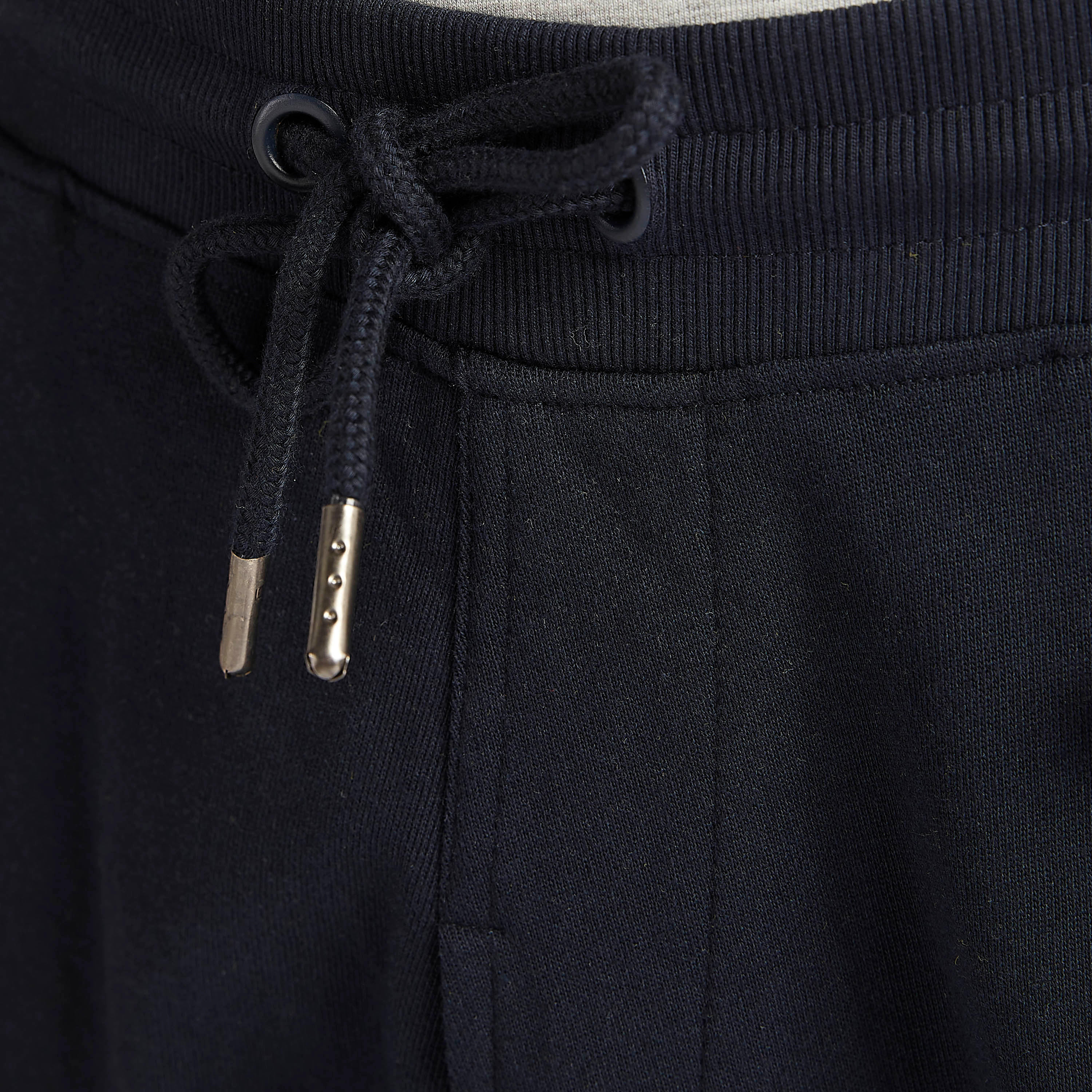 بنطلون رياضي مستدام بتفاصيل شعار سوبر مان ورباط إغلاق من كابا-men-clothing-bottoms-joggers-image-5