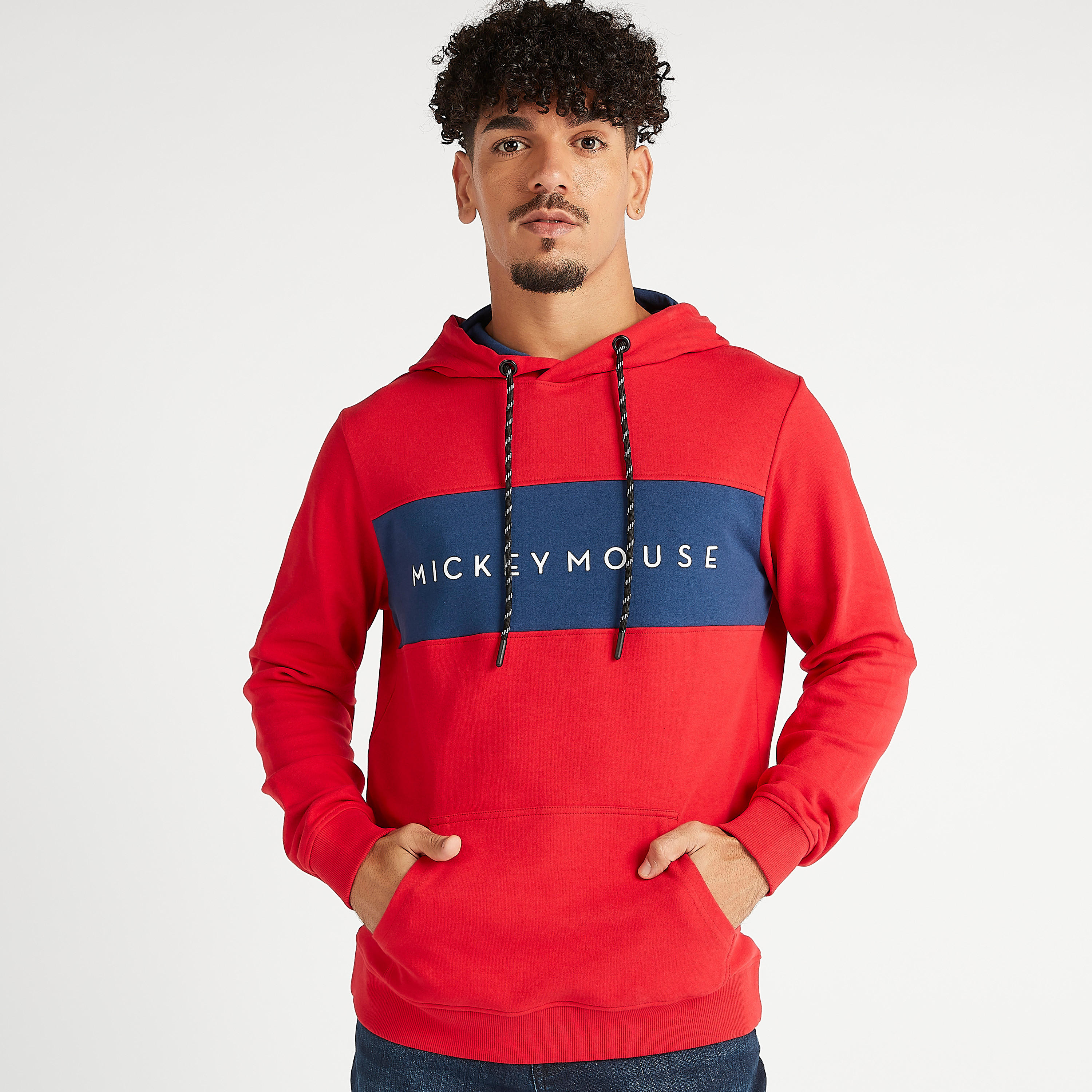 هودي مستدام بأكمام طويلة وجيوب وطبعات ميكي ماوس-men-winterwear-hoodiesandsweatshirts-image-2