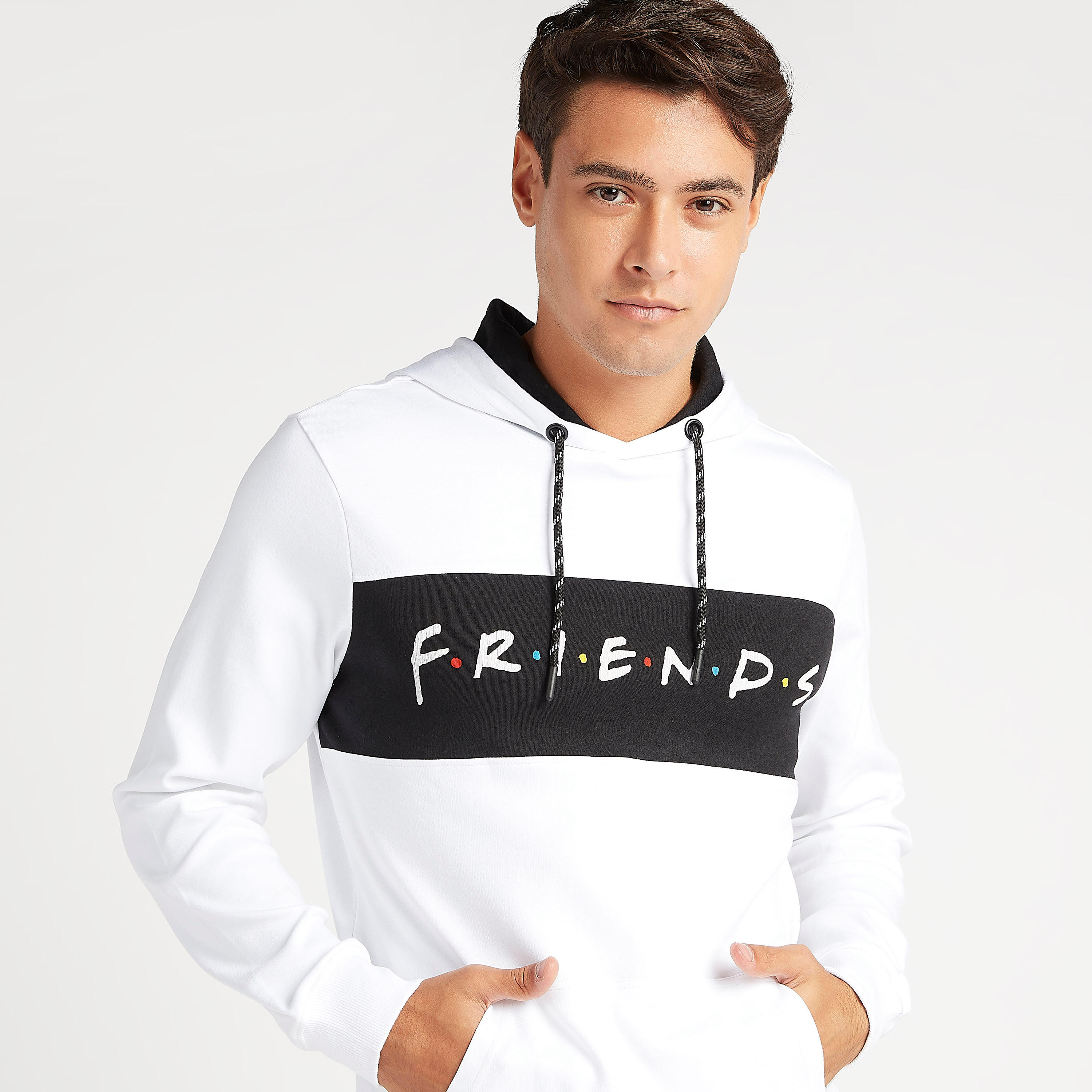 هودي مستدام بأكمام طويلة وطبعات شعار-men-winterwear-hoodiesandsweatshirts-image-5