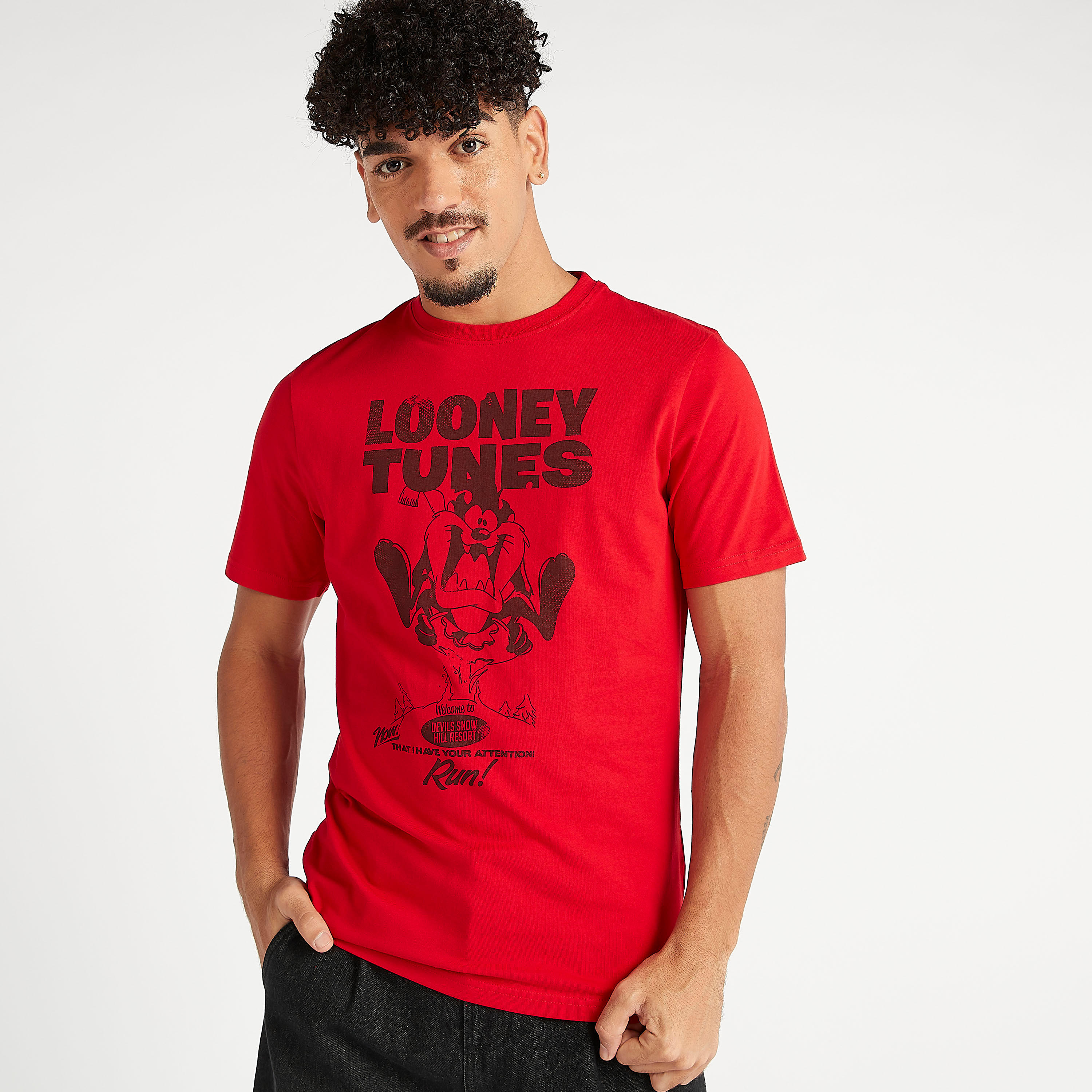 تيشيرت مستدام بياقة ضيقة وأكمام قصيرة وطبعات لوني تيونز-men-clothing-tshirtsandpolos-tshirts-image-3